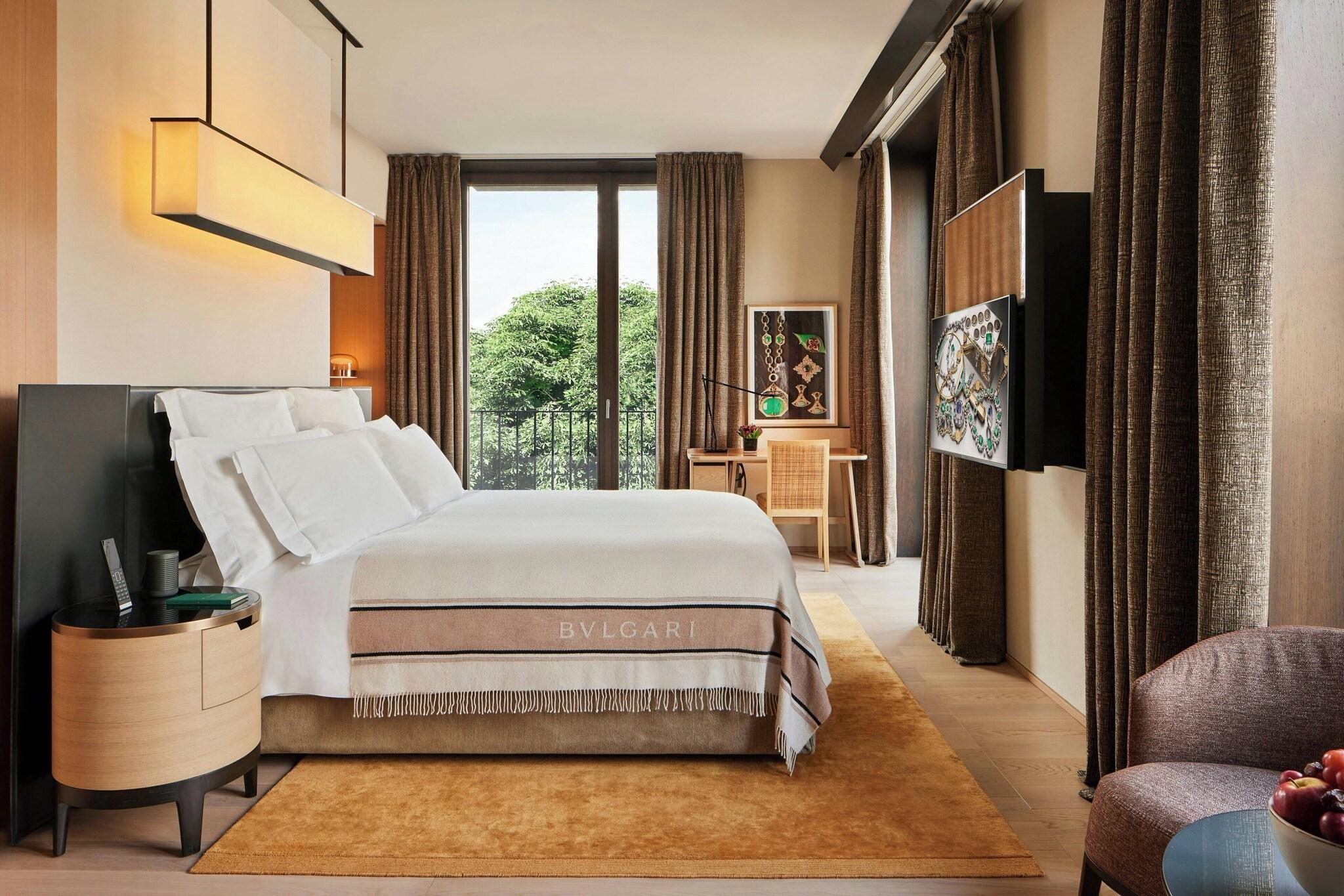 Double Premium King Bed