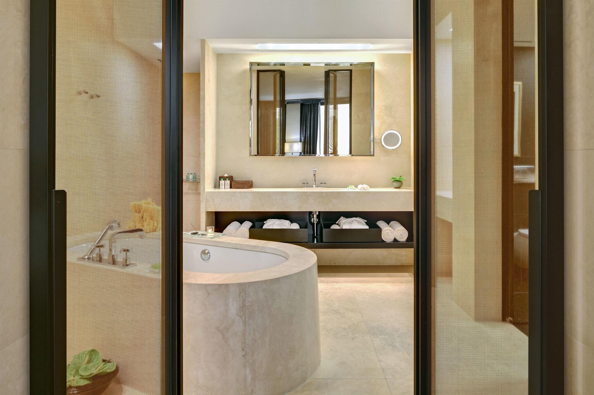 Suite Premium King Bed