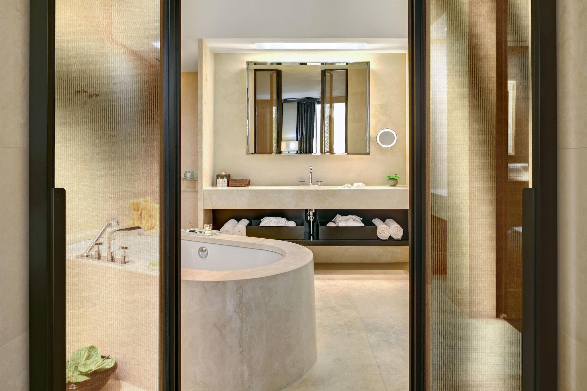 Suite Premium King Bed