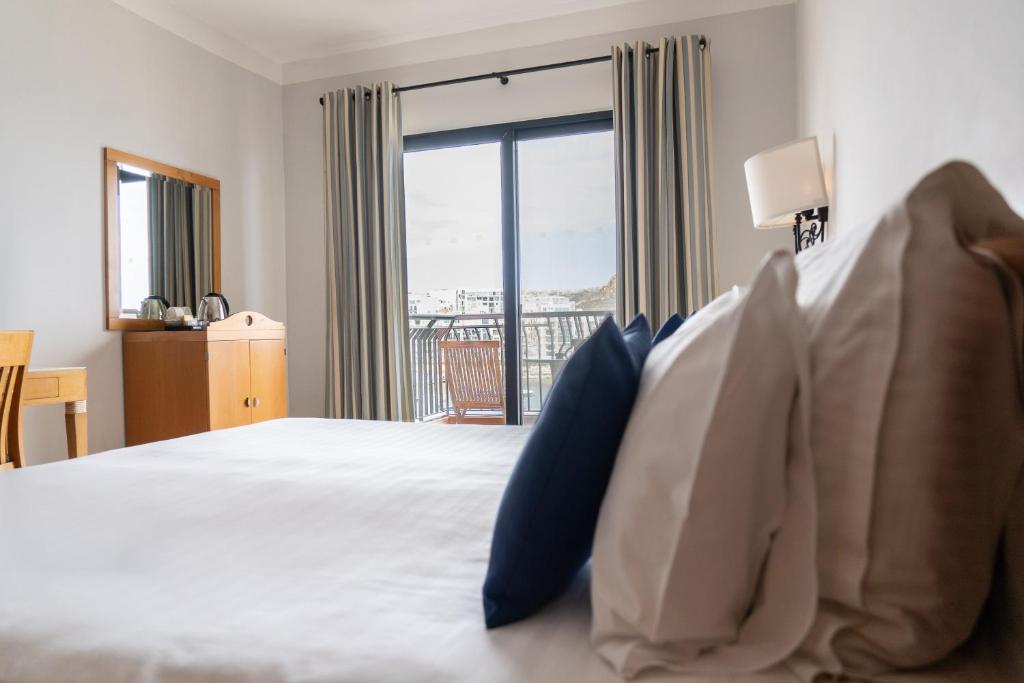 Double or Twin Sea View