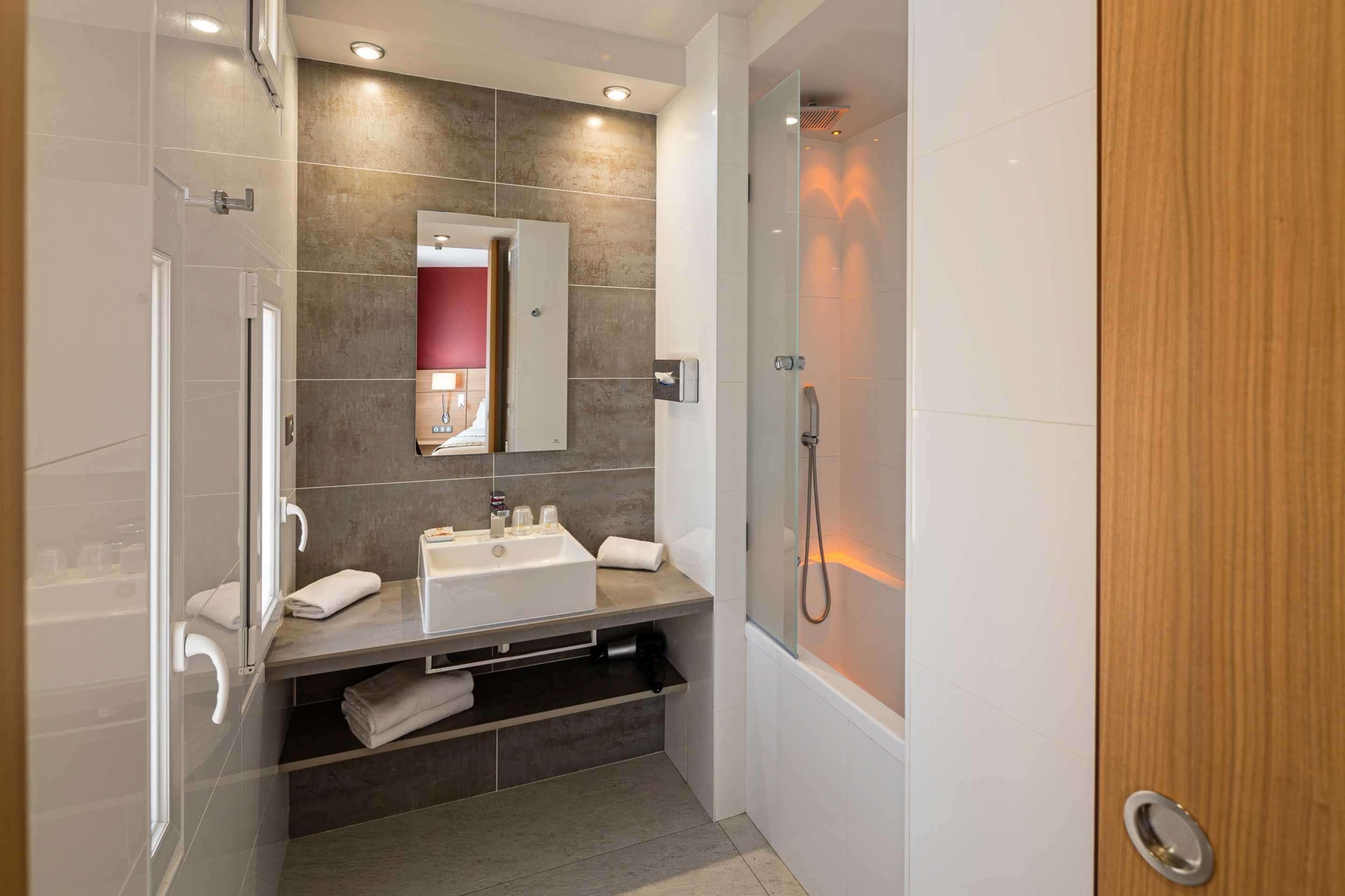 Quadruple Queen Bed Non Smoking