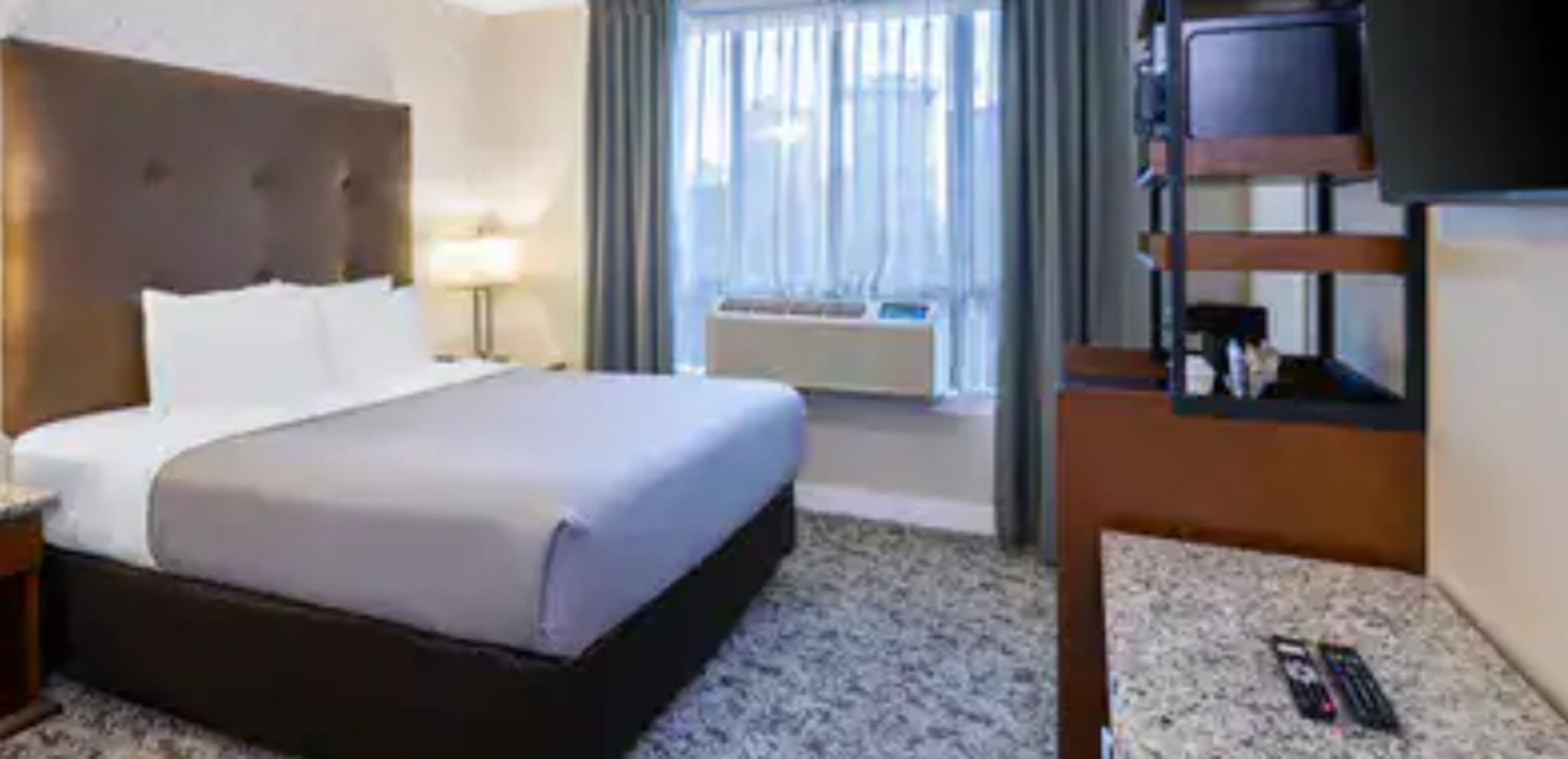 Double Queen Bed Non Smoking