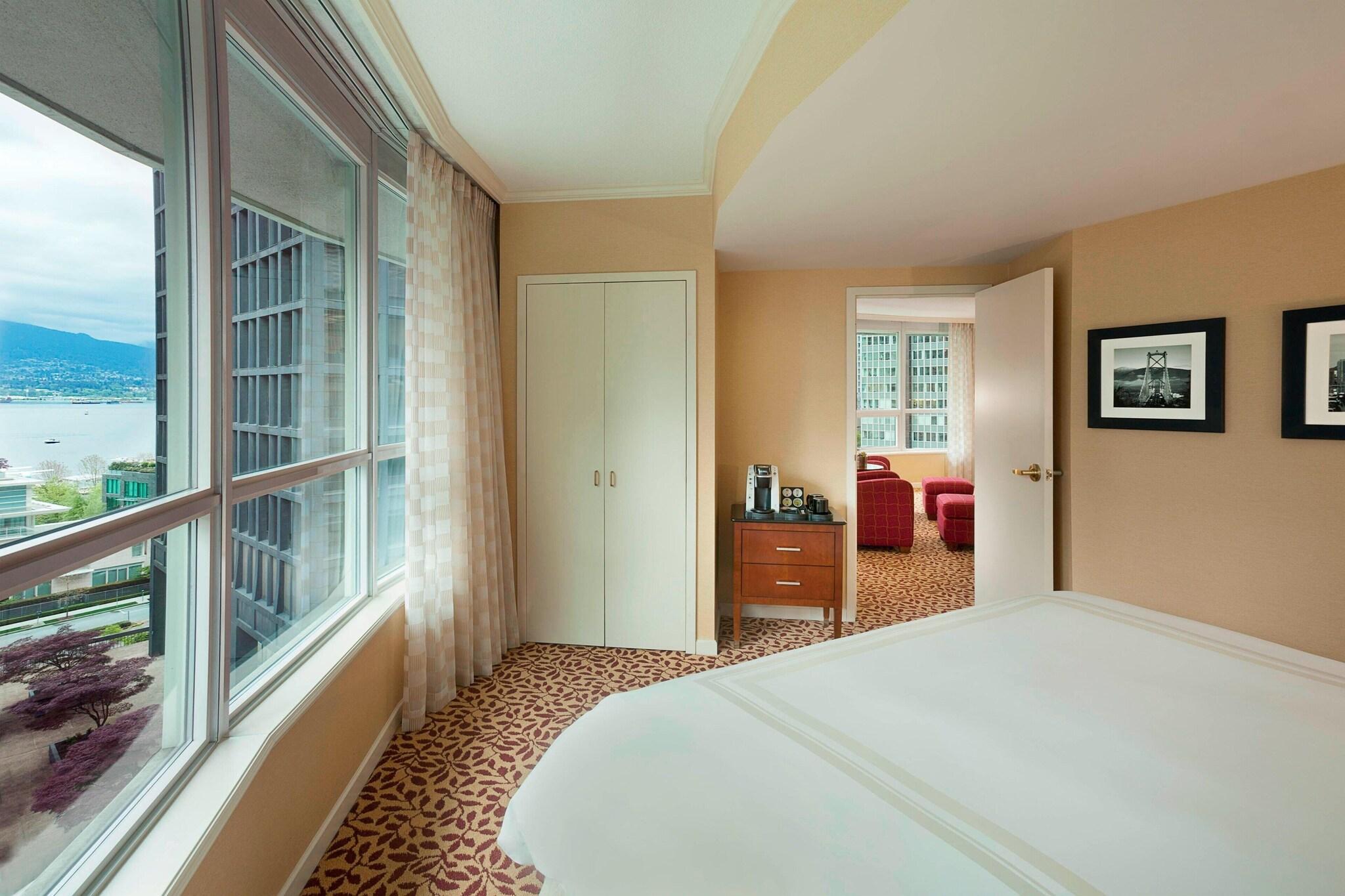 Suite King Bed One Bedroom 