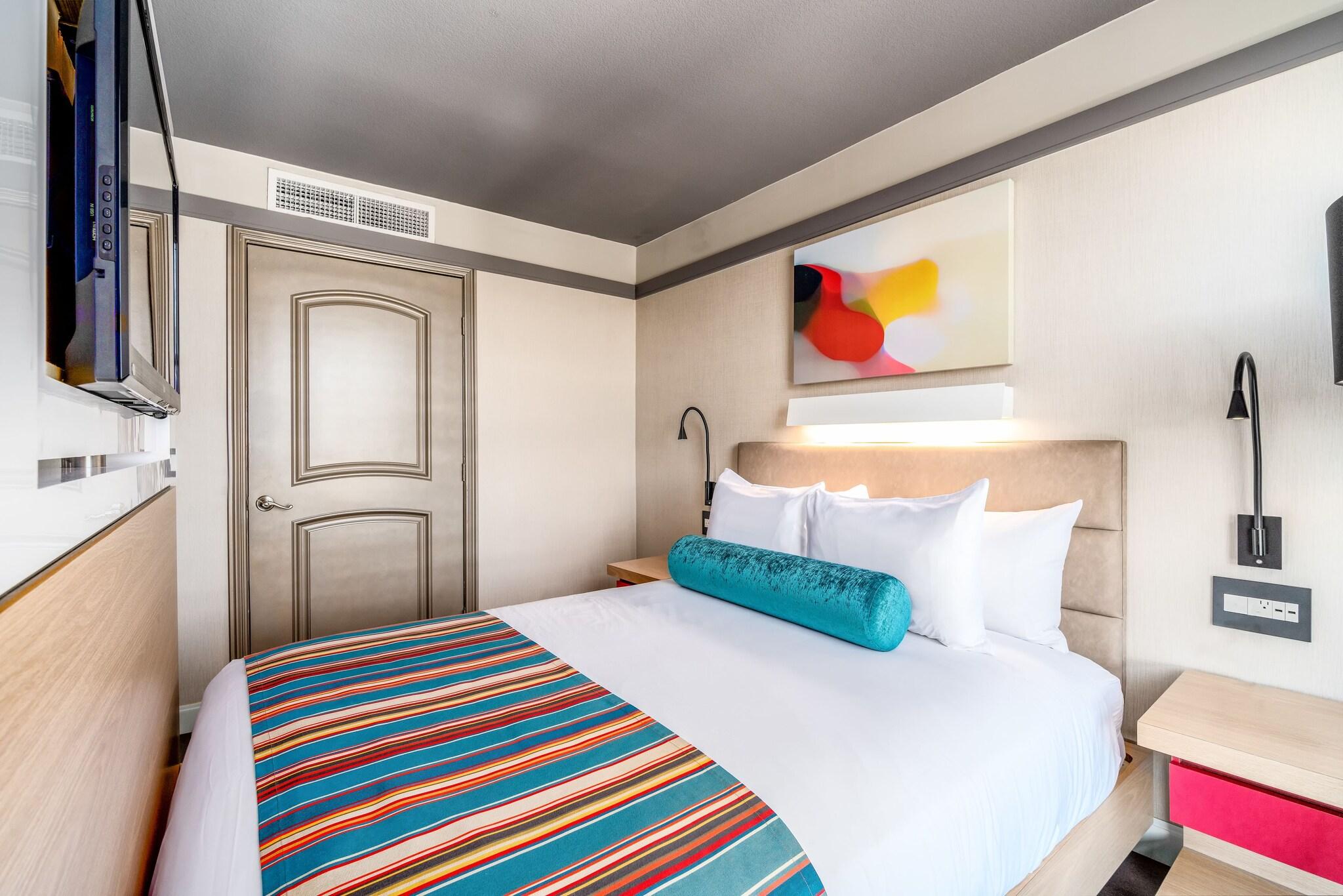 Double Queen Size Bed