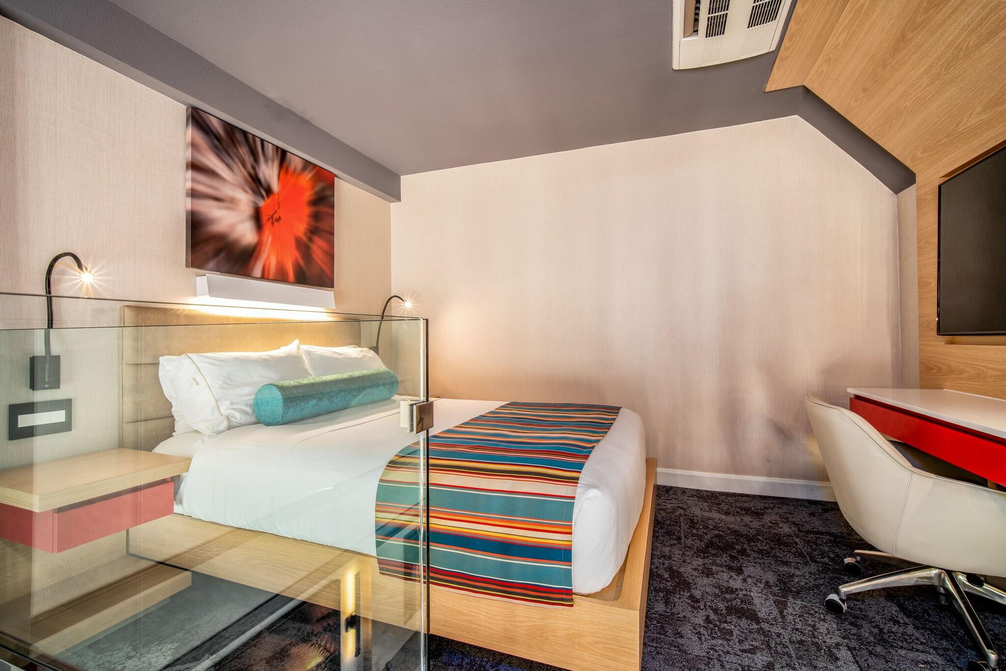 Double Queen Size Bed