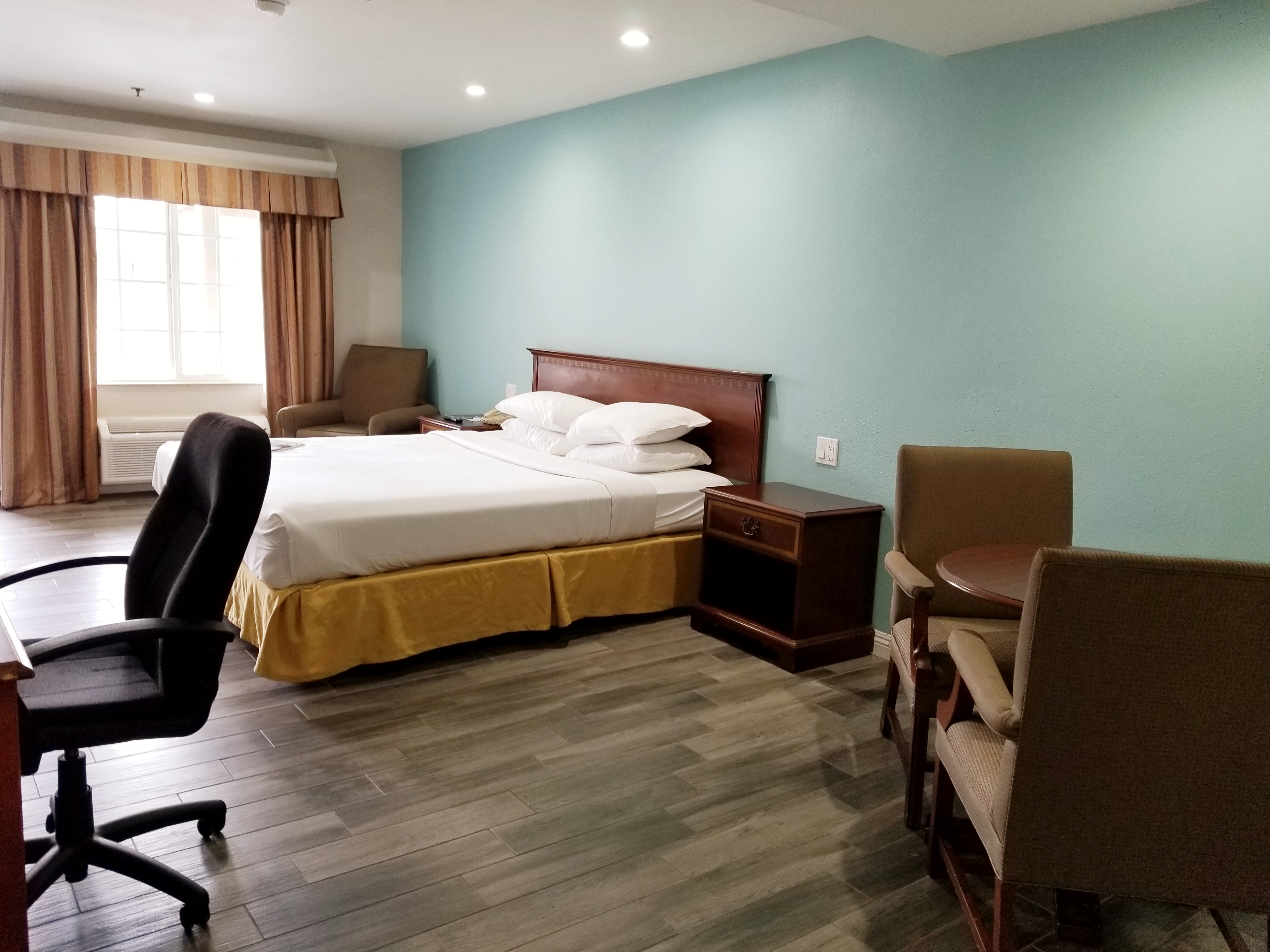 Double King Size Bed