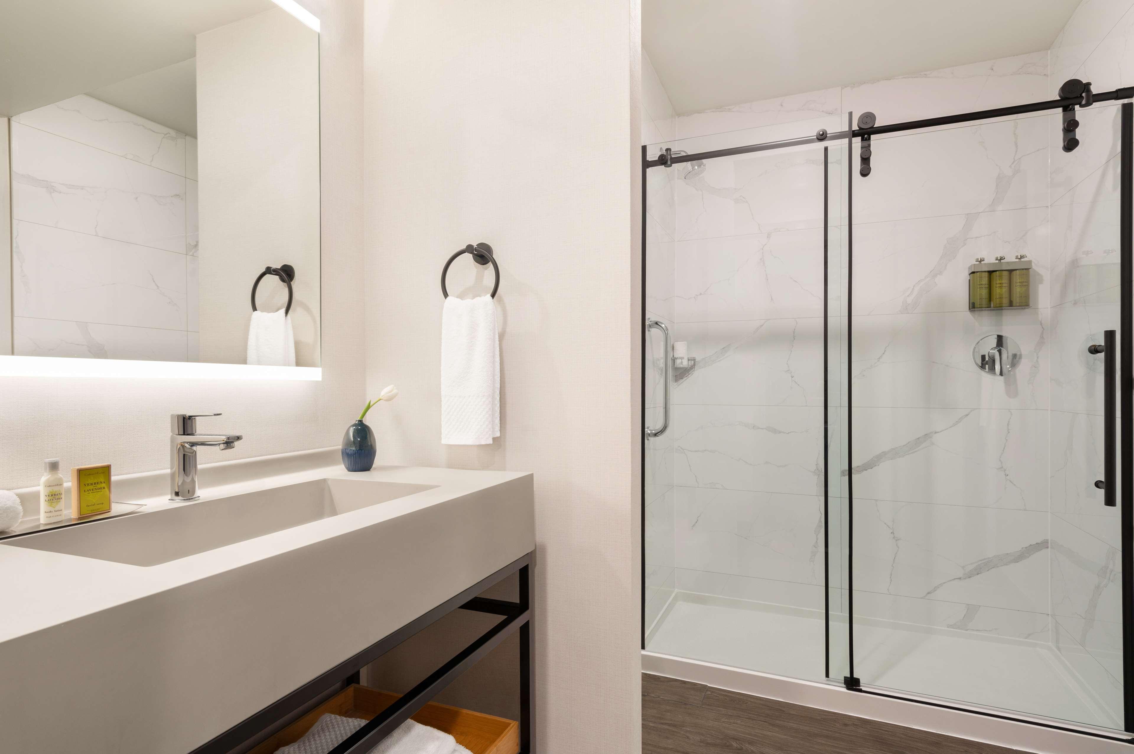 Double Accessible King Size Bed