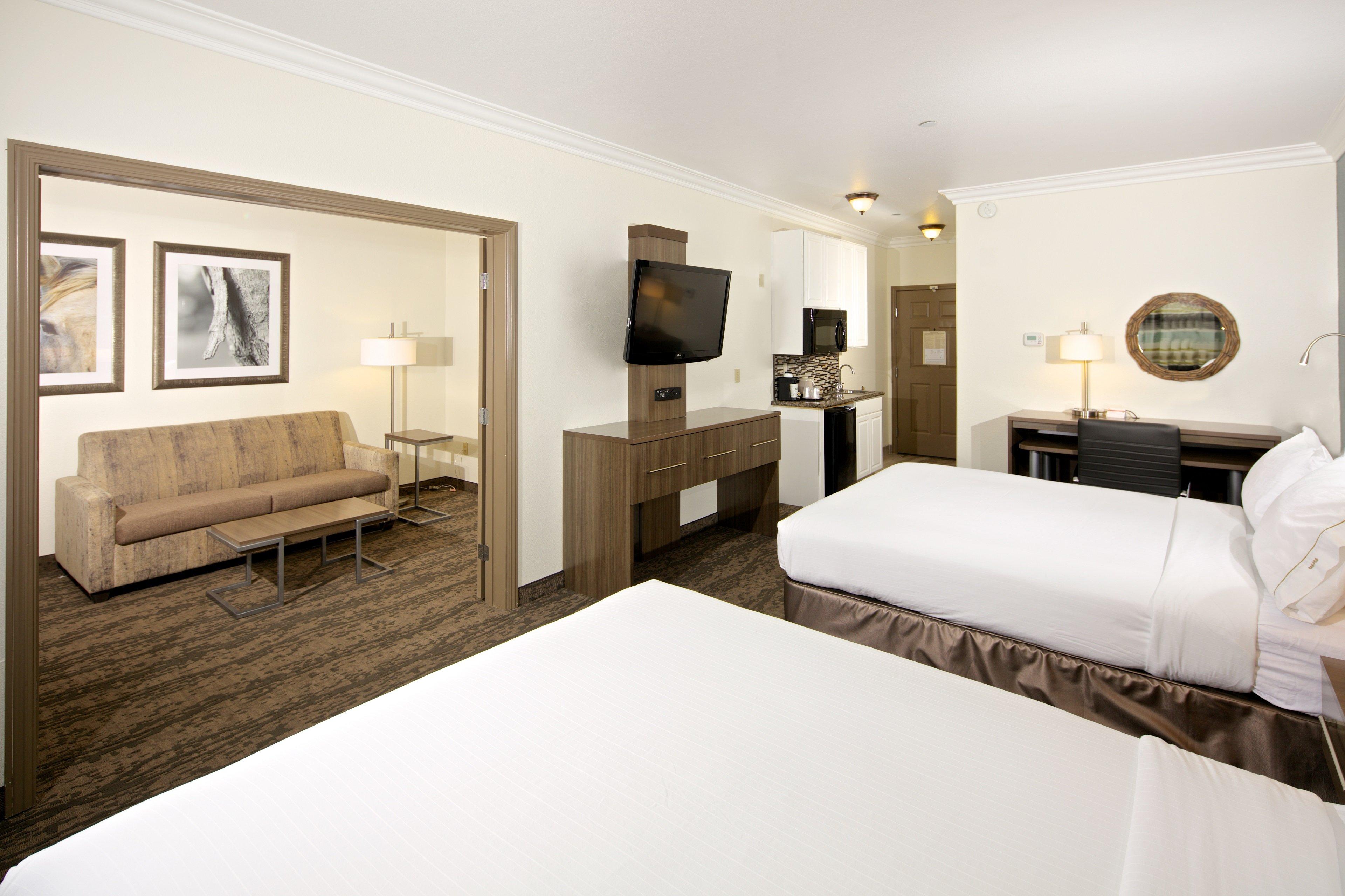 Suite Two Queen Beds