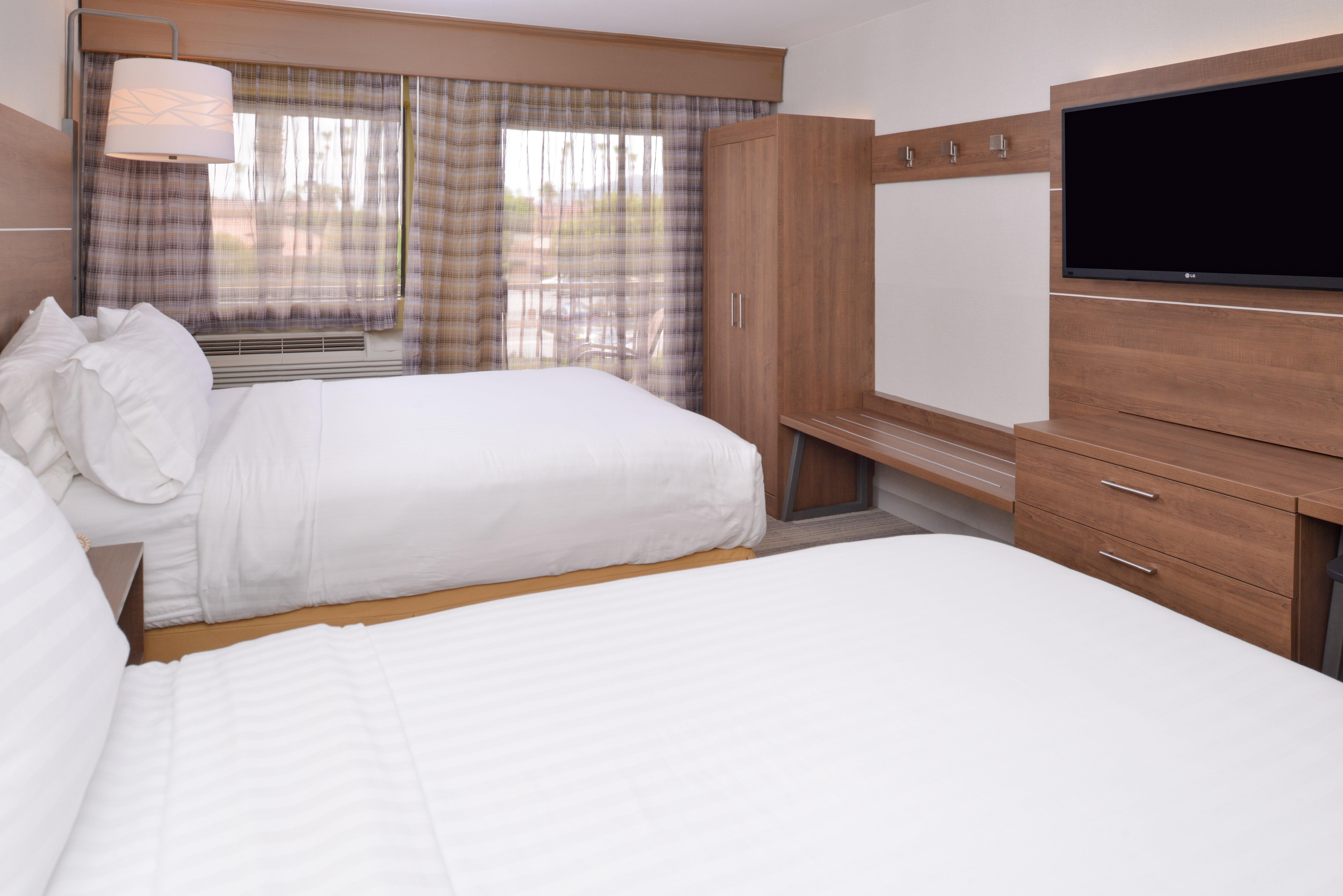 Double Two Queen Beds