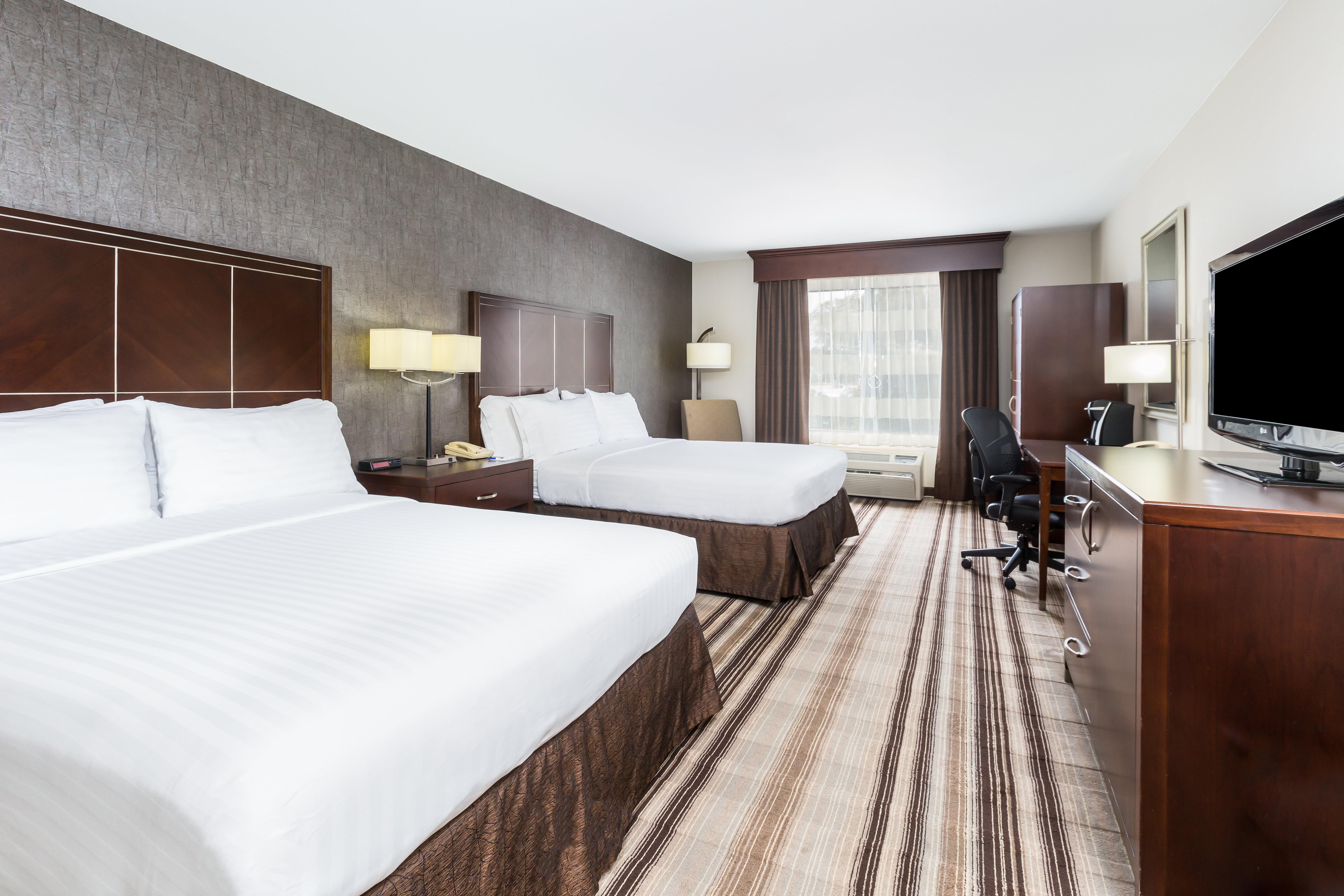 Double Two Queen Beds