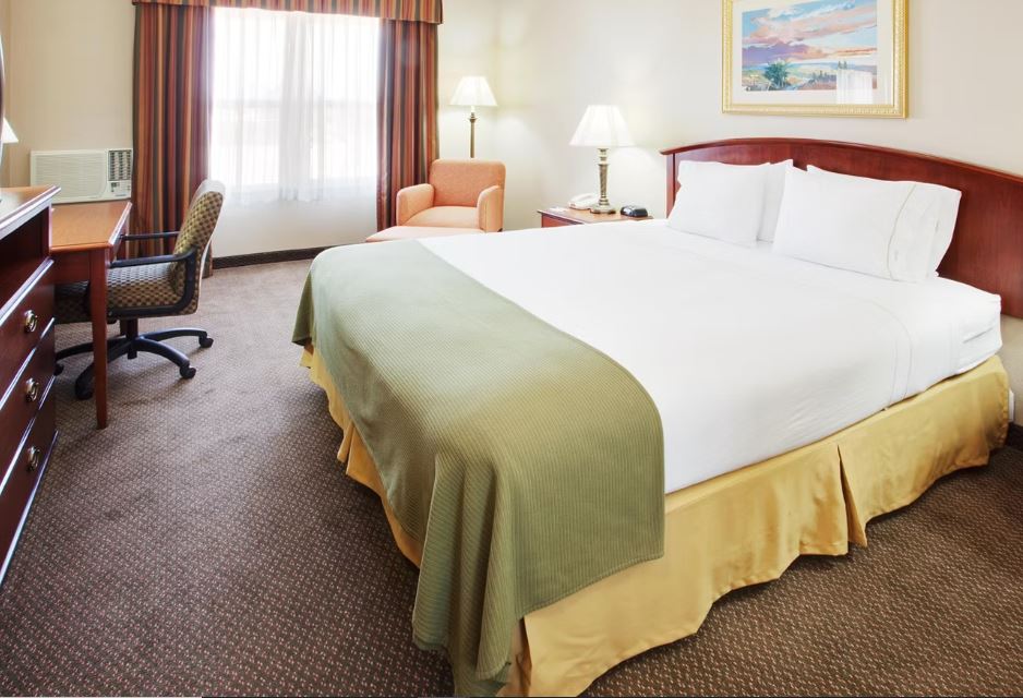 Double Accessible King Size Bed