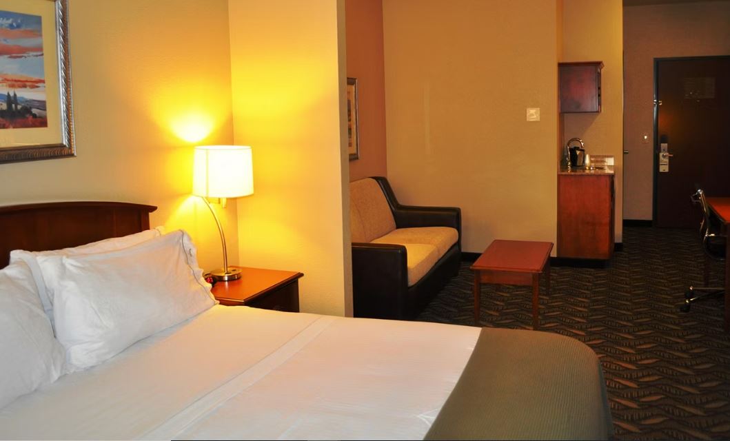 Double Queen Size Bed