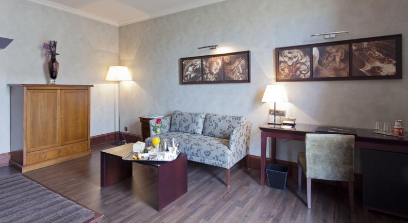 Junior Suite Standard