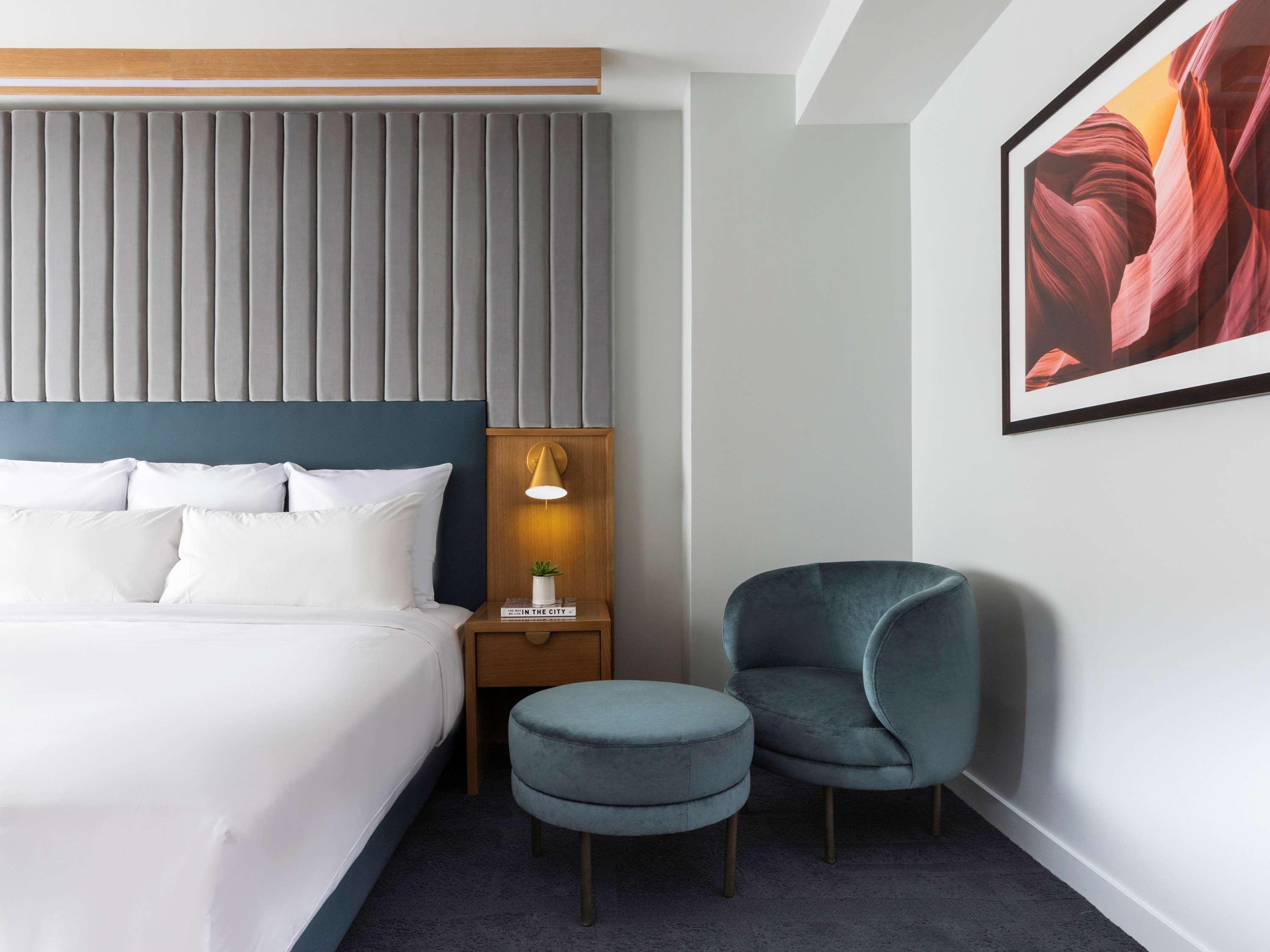 Double Deluxe King Bed