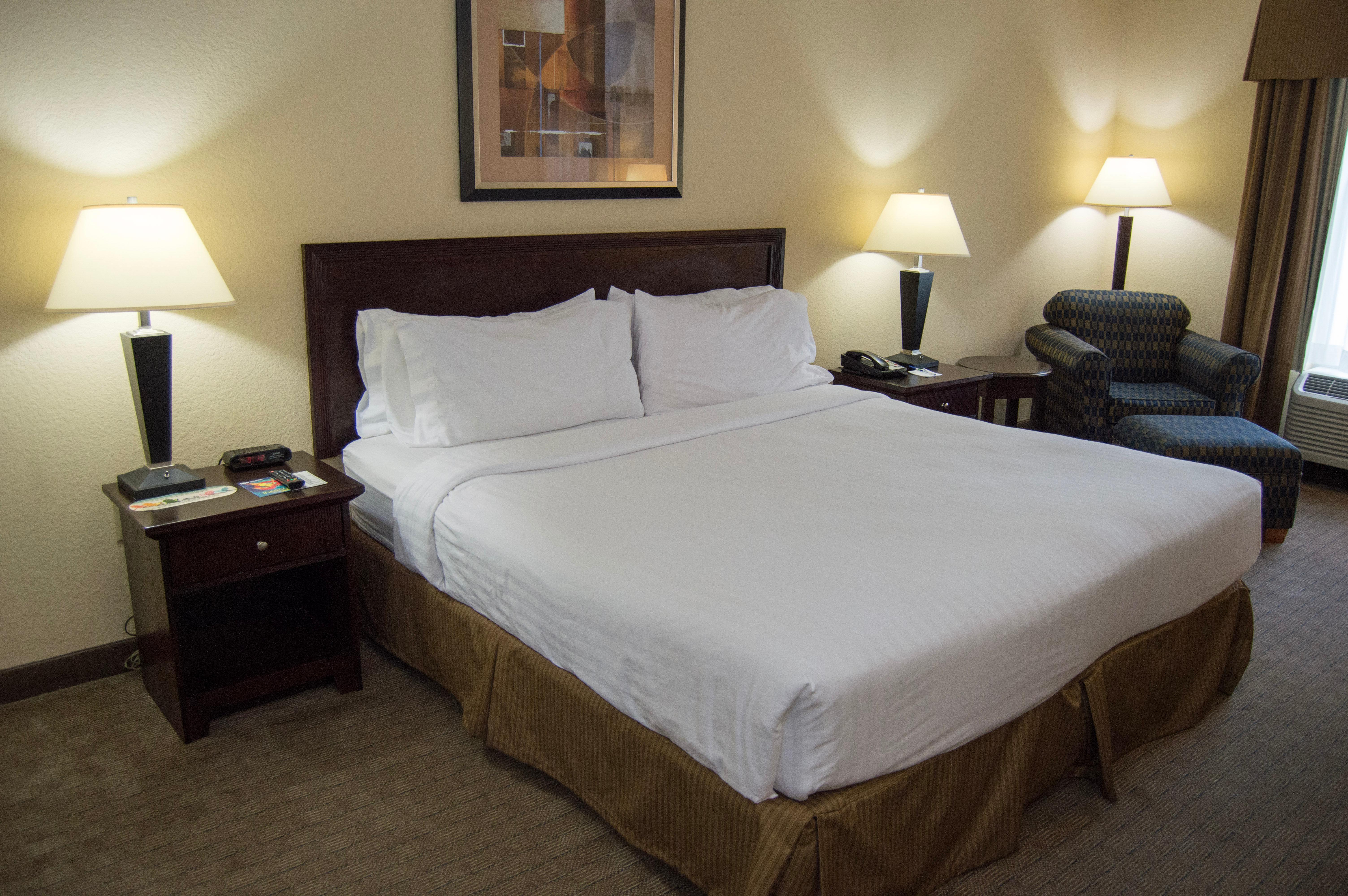 Double King Bed Non Smoking