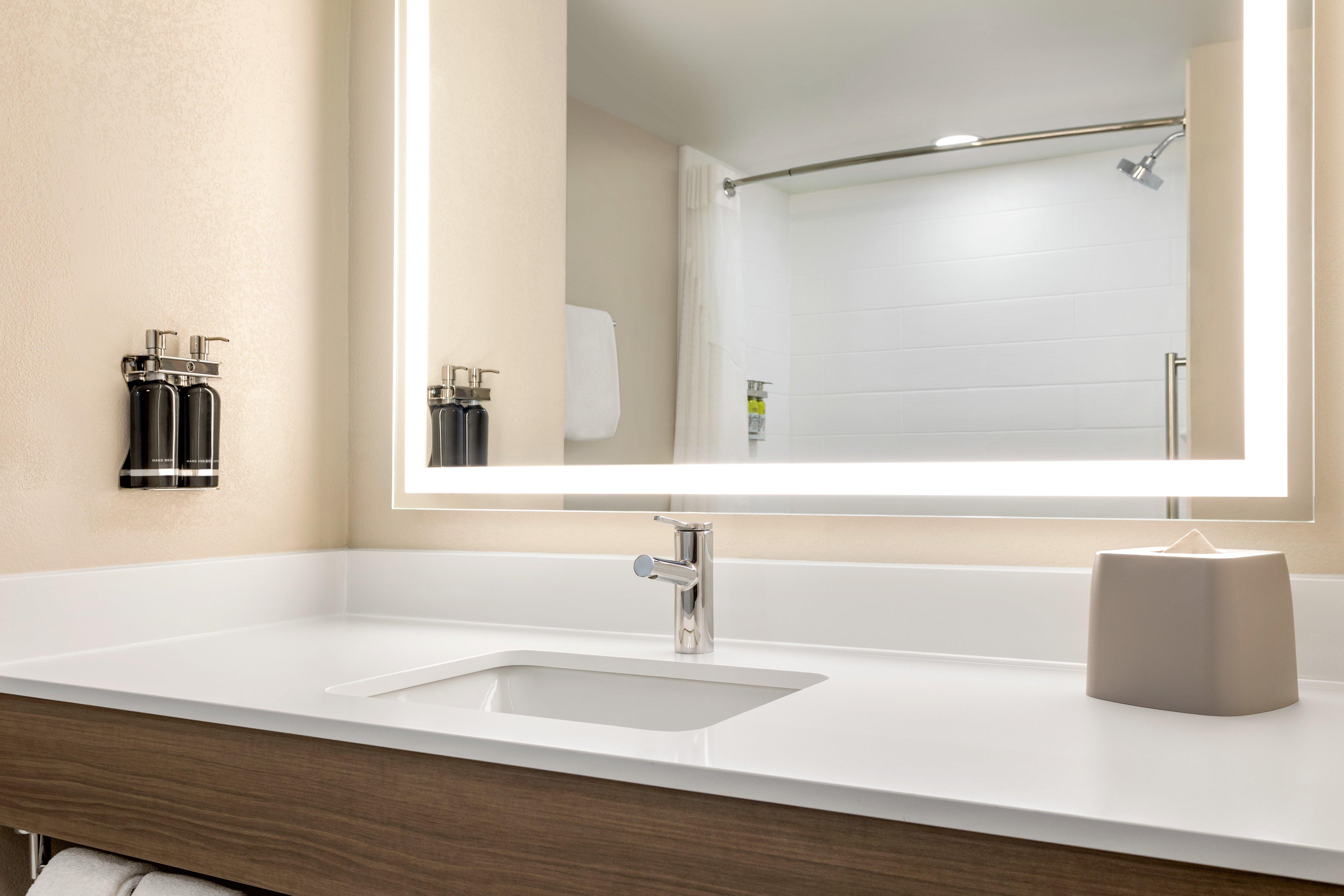 Double King Bed Non Smoking