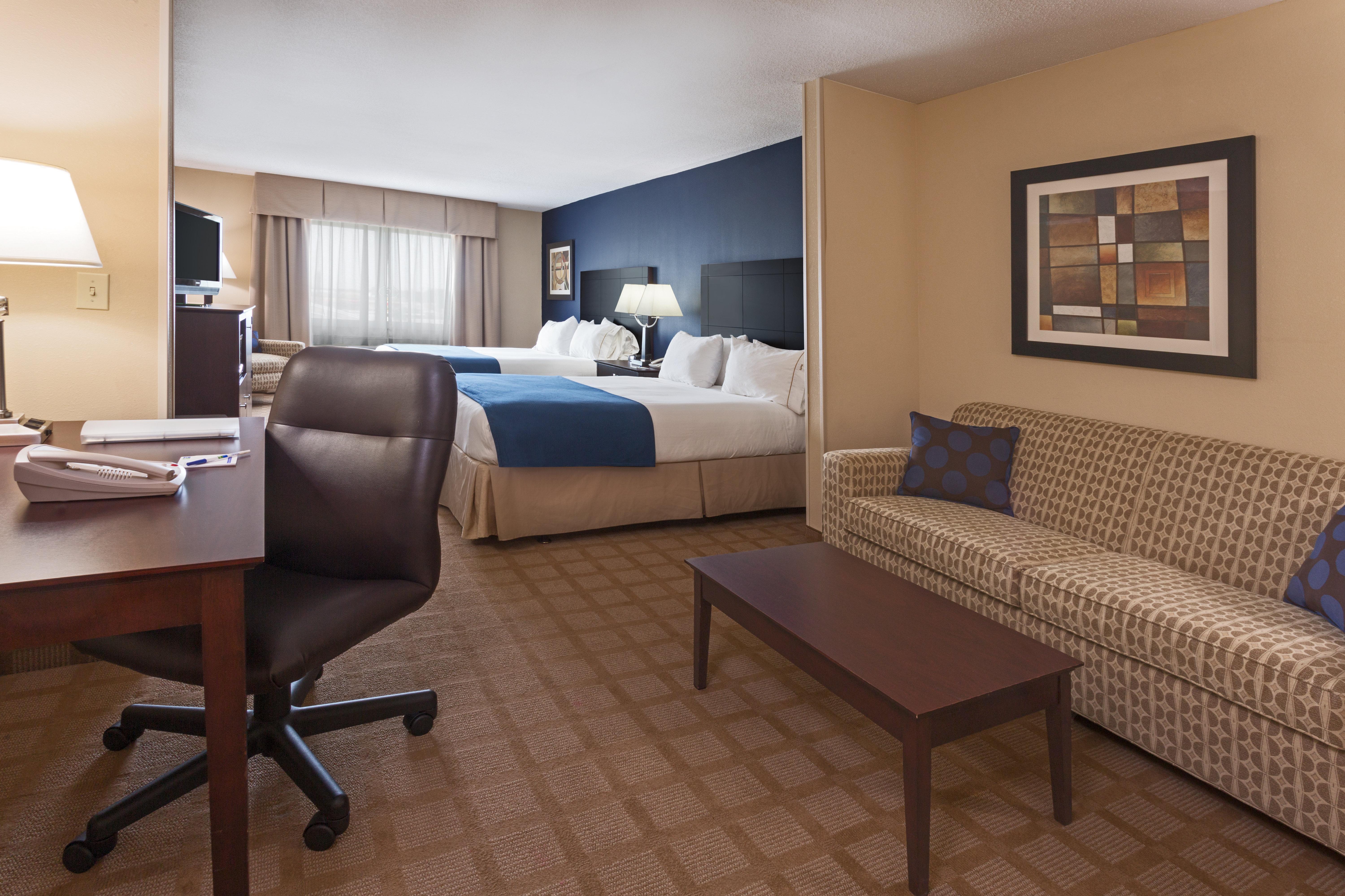 Suite Two Queen Beds