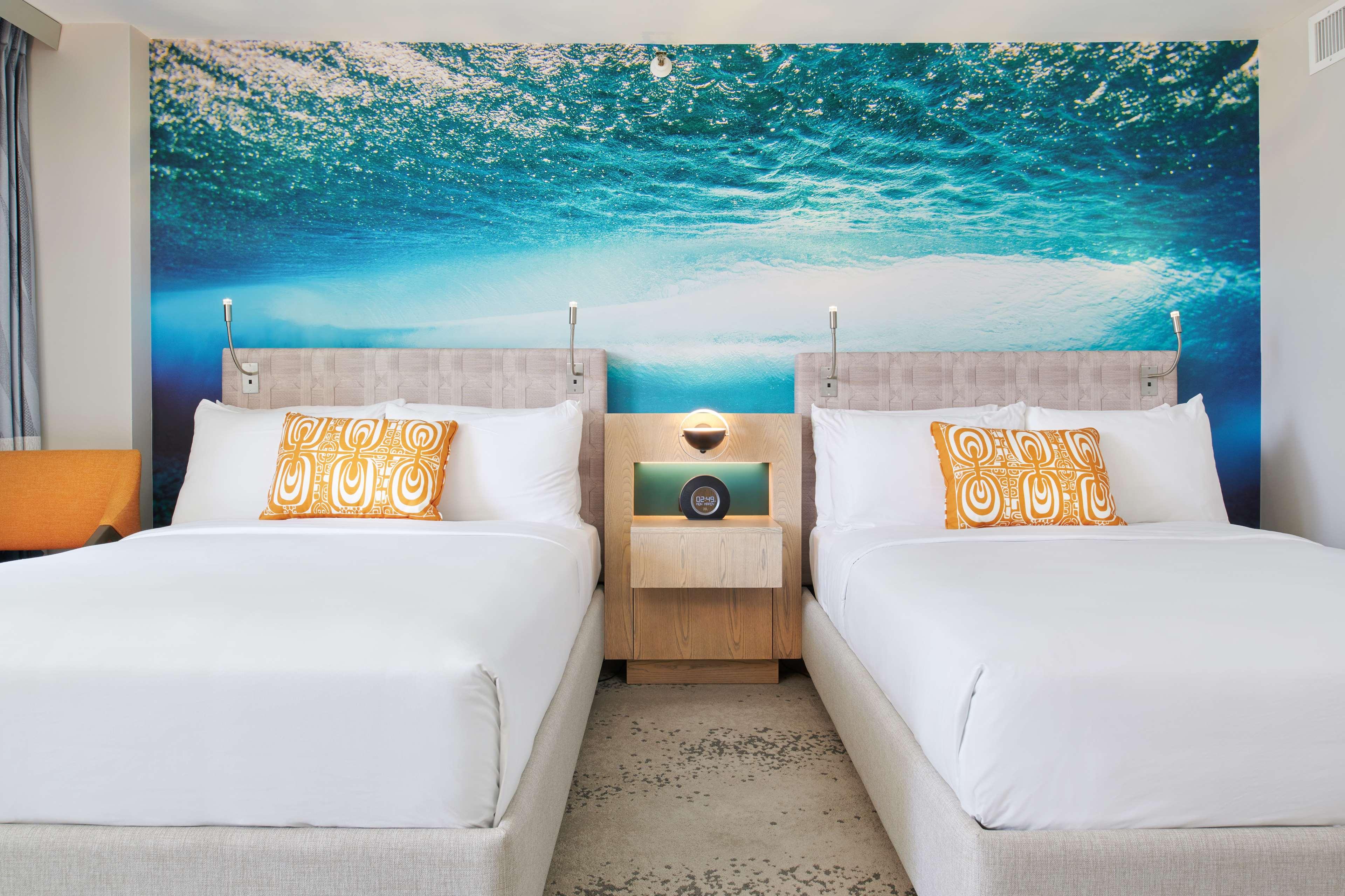 Double Ocean View Queen Bed