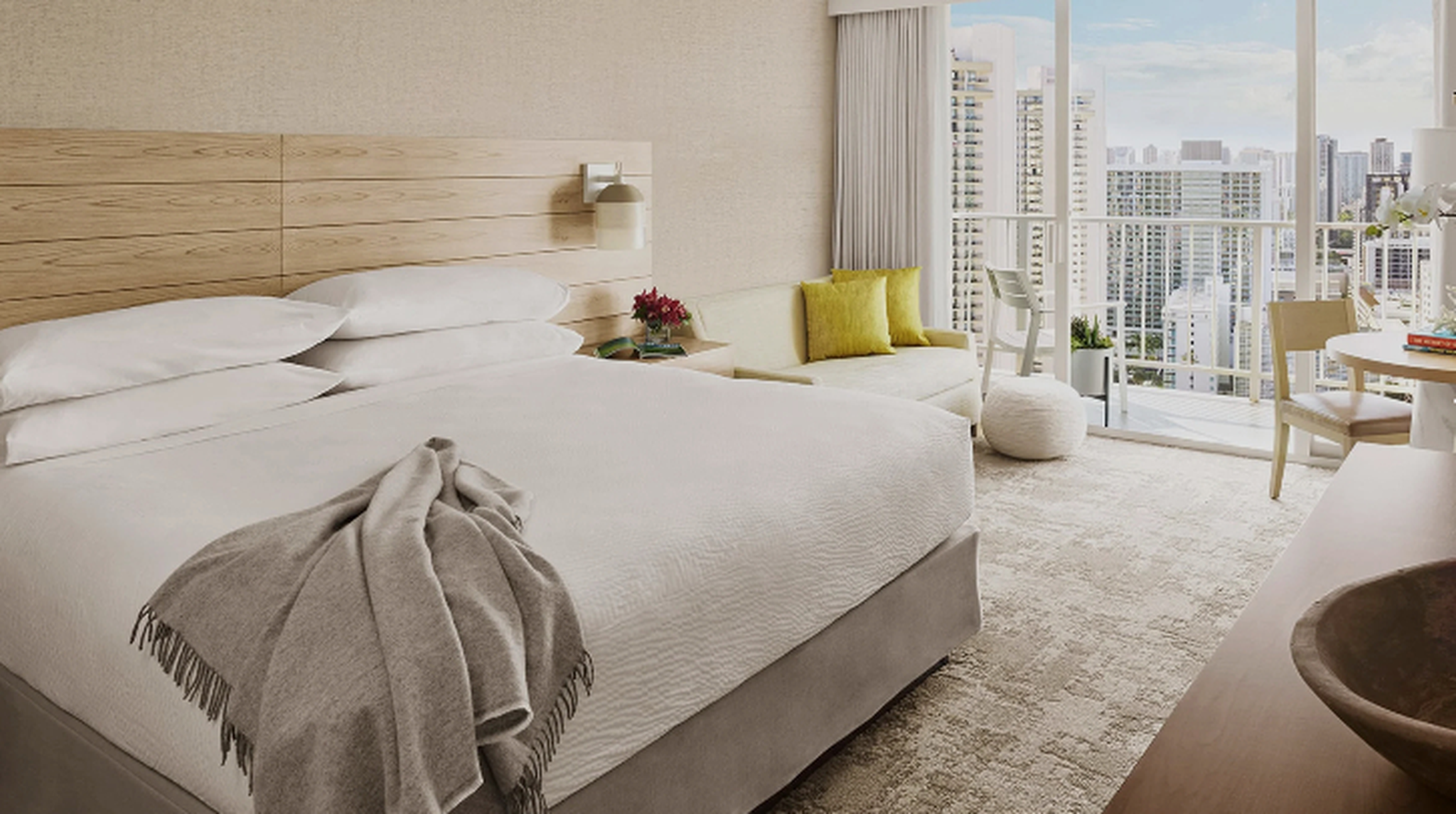 Room Partial Ocean View King Bed