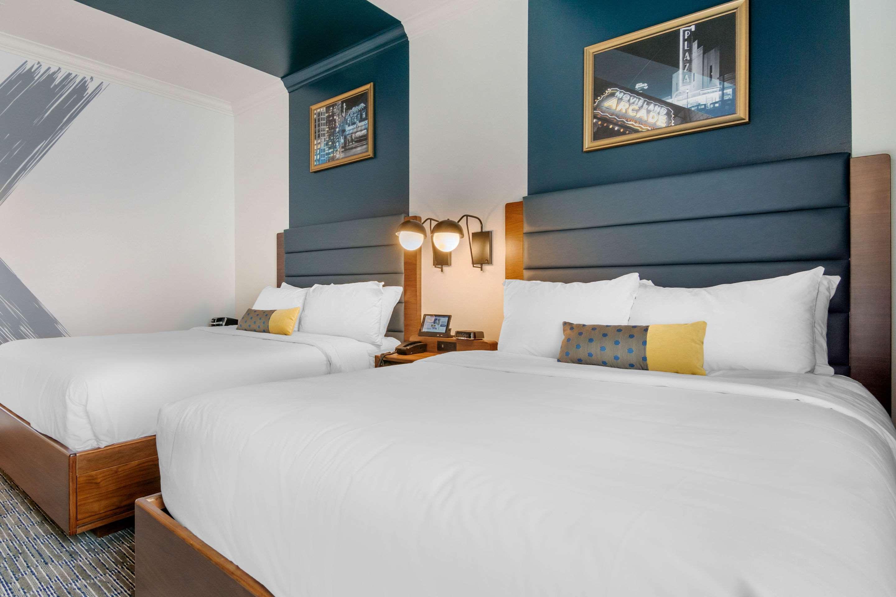 Quadruple Two Queen Beds Non Smoking