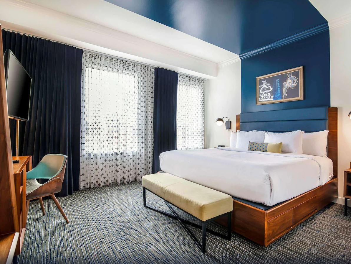 Double Superior King Bed