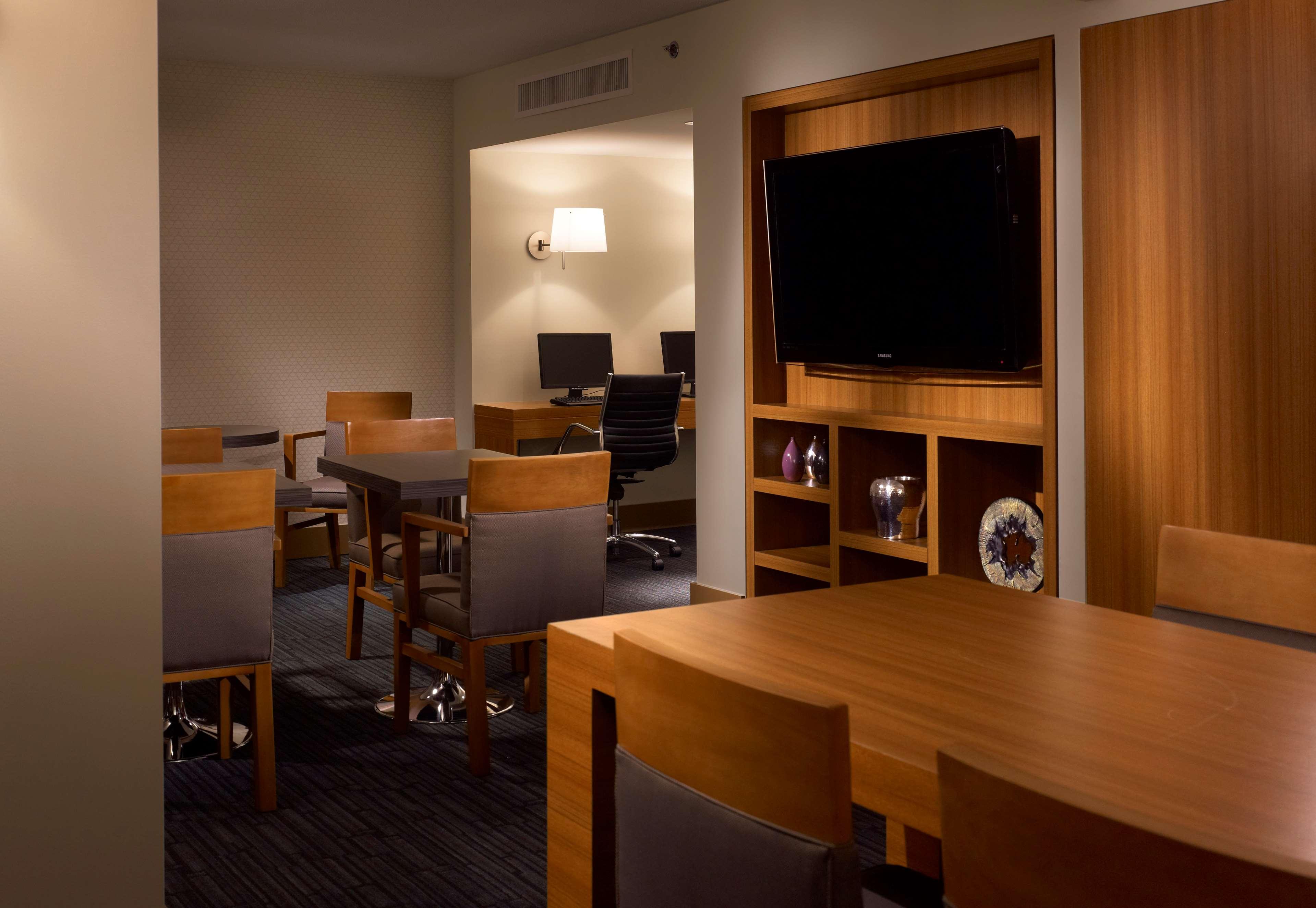 Suite Executive King Bed