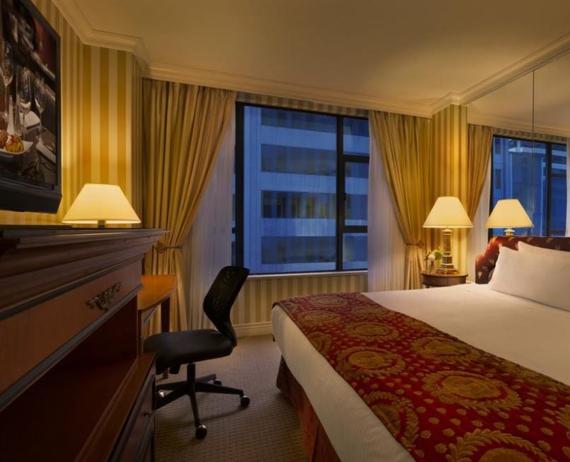 Suite Executive King Bed