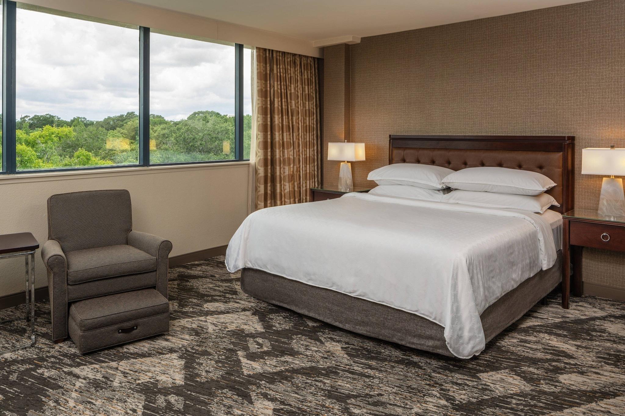 Suite Executive King Bed