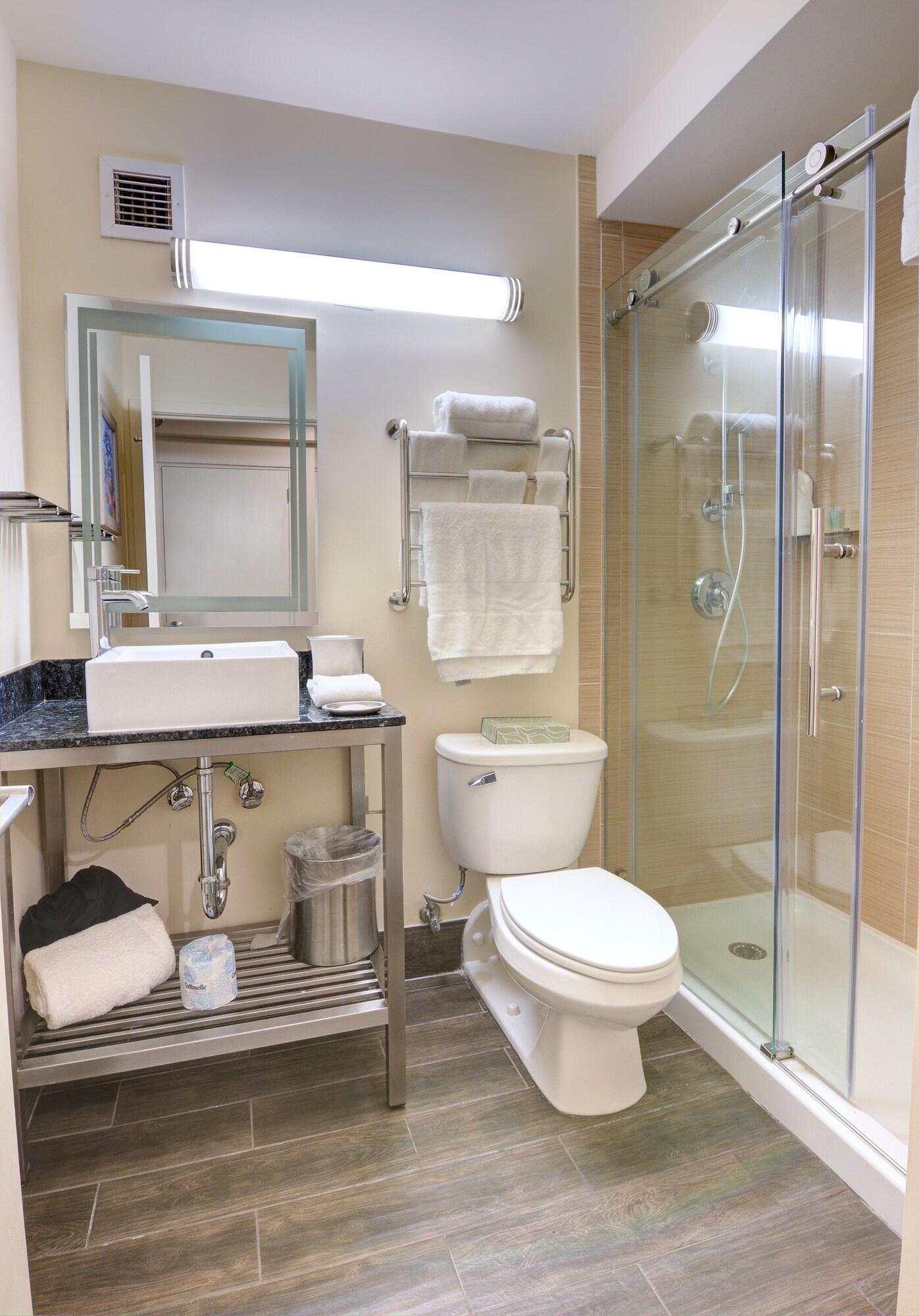 Double Two Queen Beds Pool View