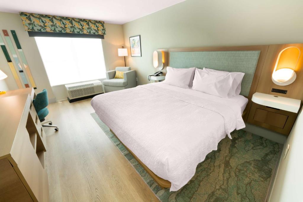 Double Accessible King Size Bed