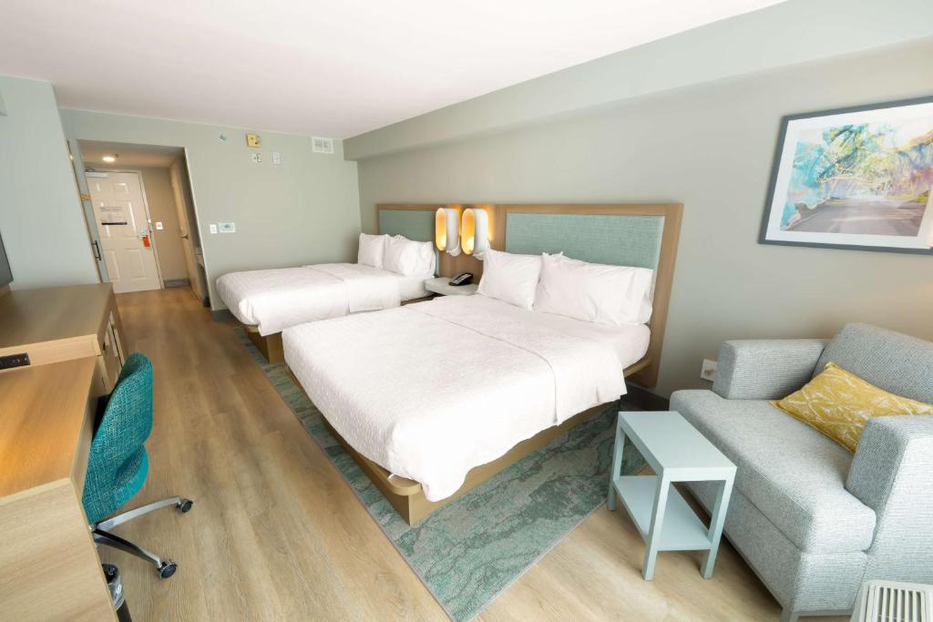 Double Two Queen Beds