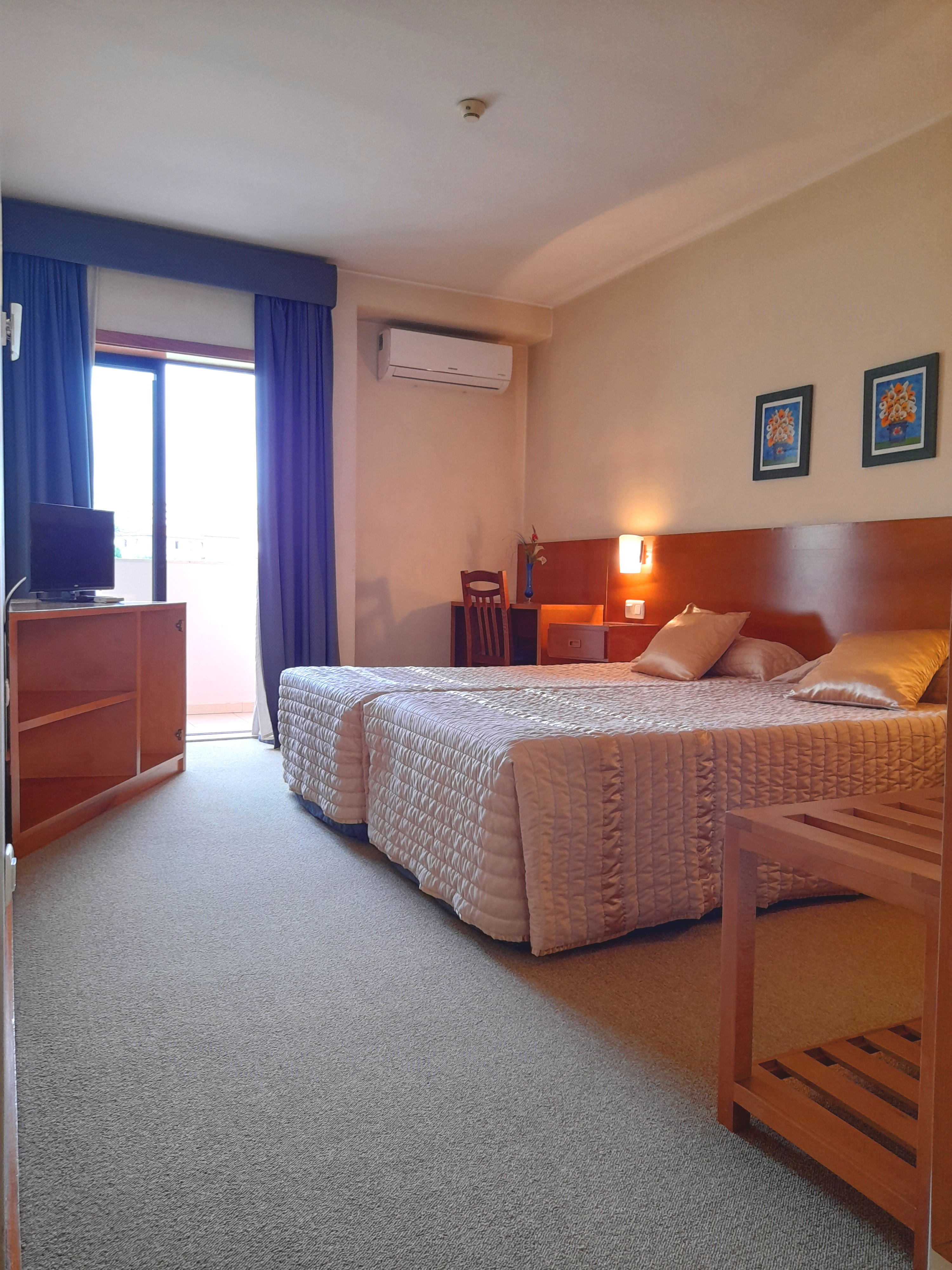 Double or Twin Standard