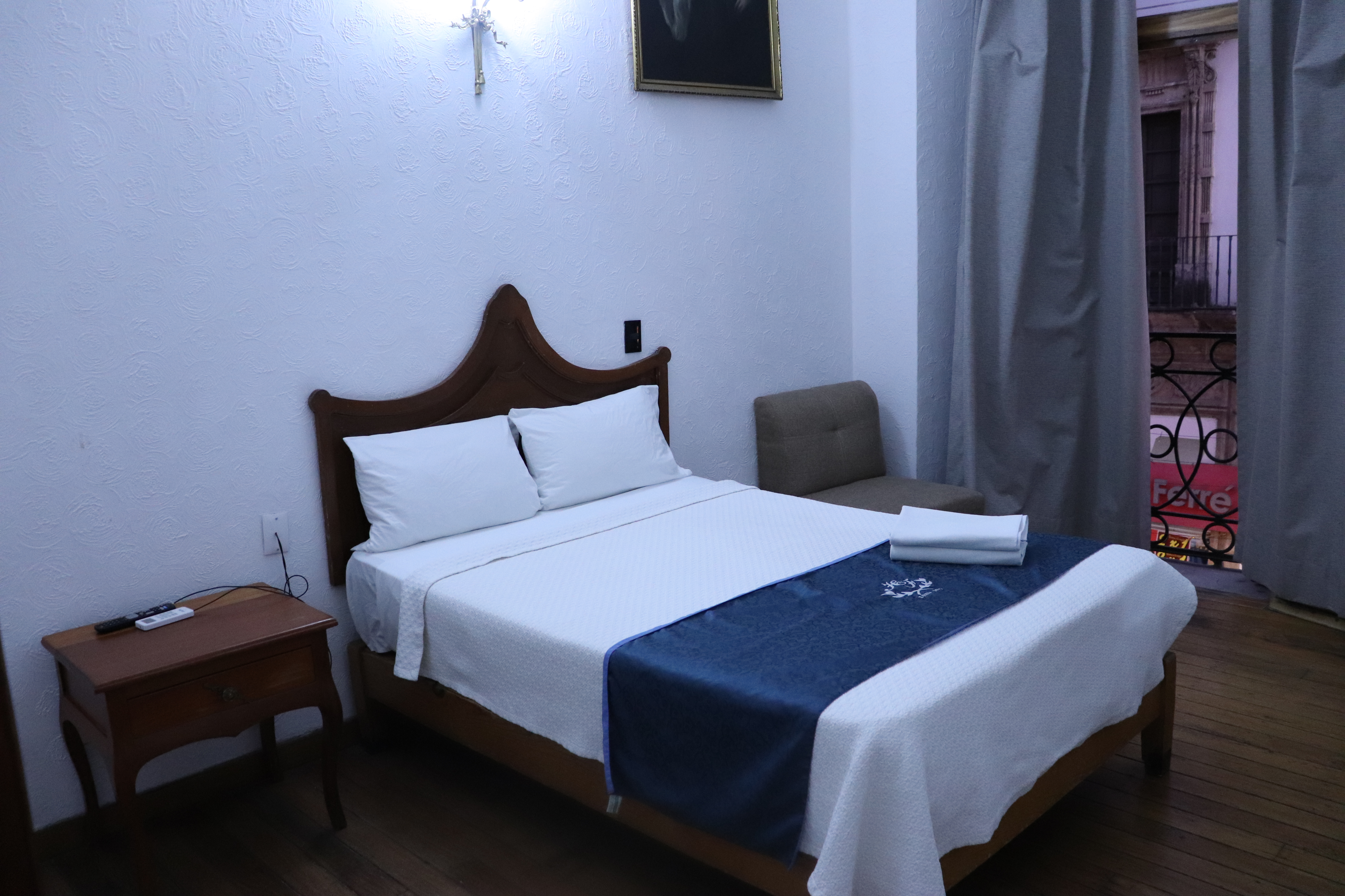 Suite Two Bedrooms One Bathroom