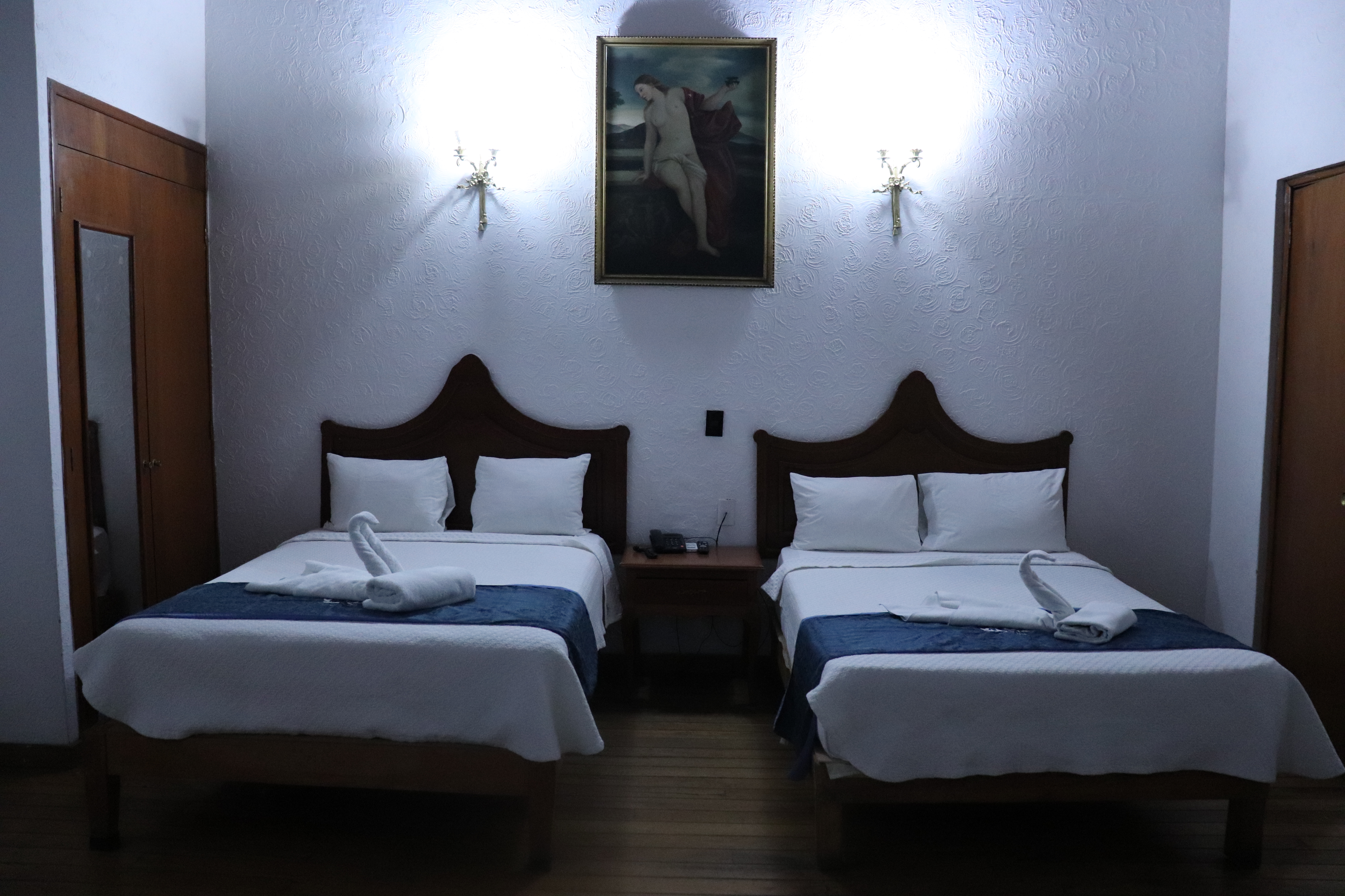 Suite Two Bedrooms One Bathroom