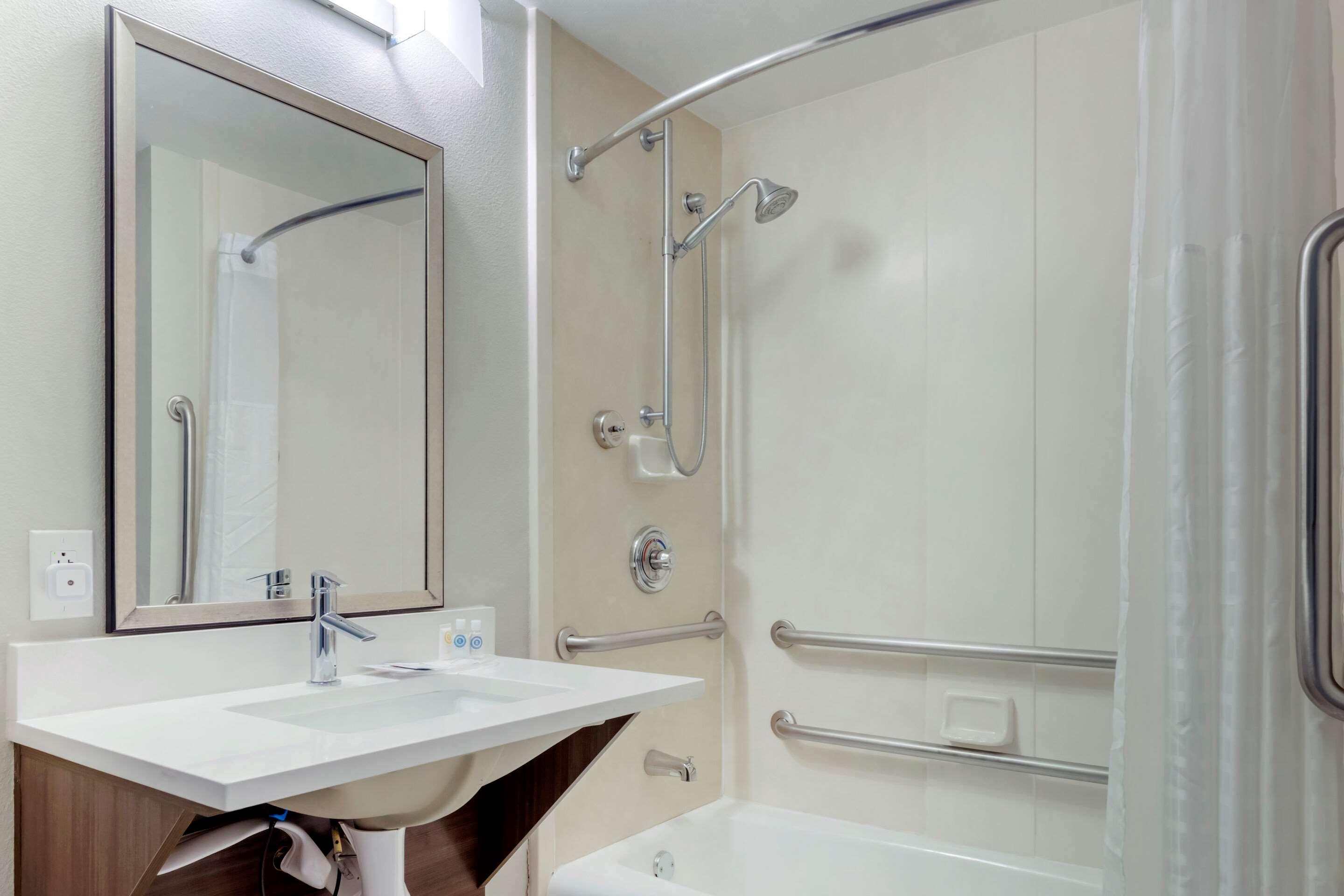 Double Accessible King Size Bed