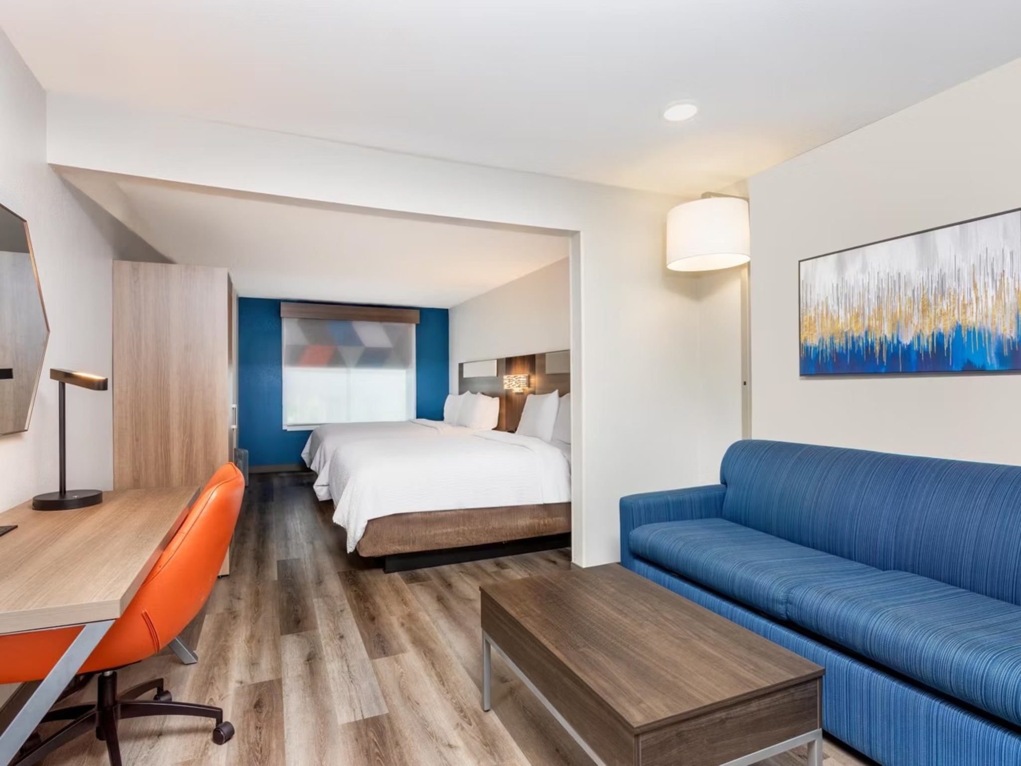 Suite Two Queen Beds