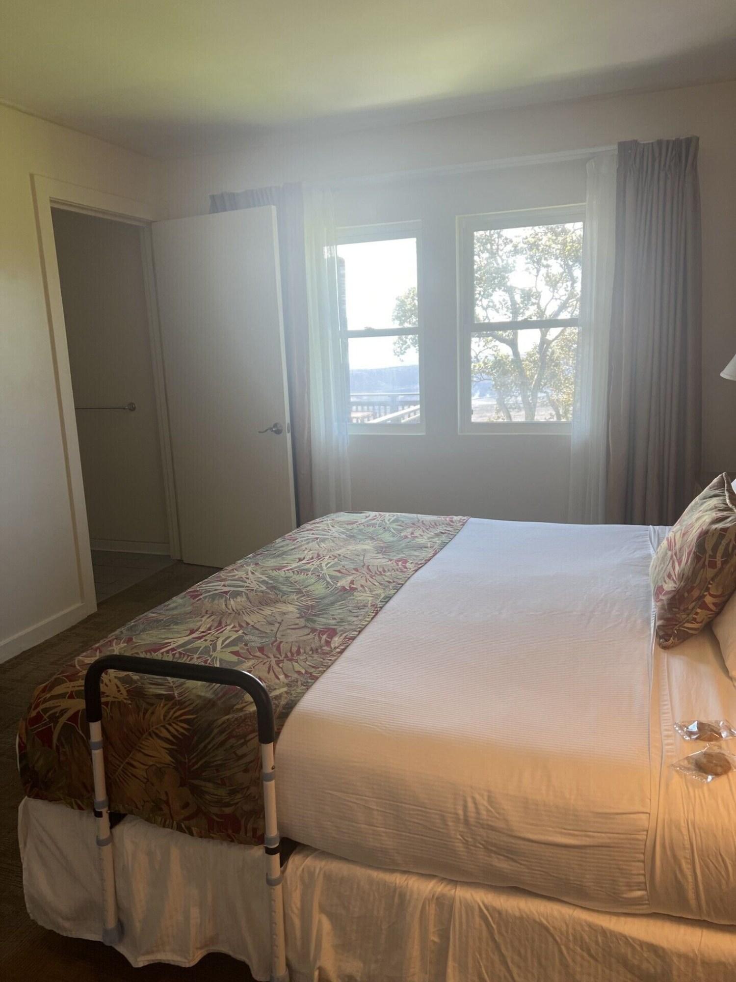 Double Accessible King Size Bed