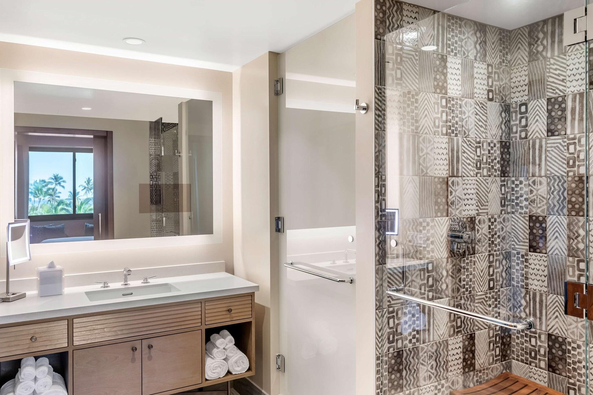 Suite with Kitchenette with Views