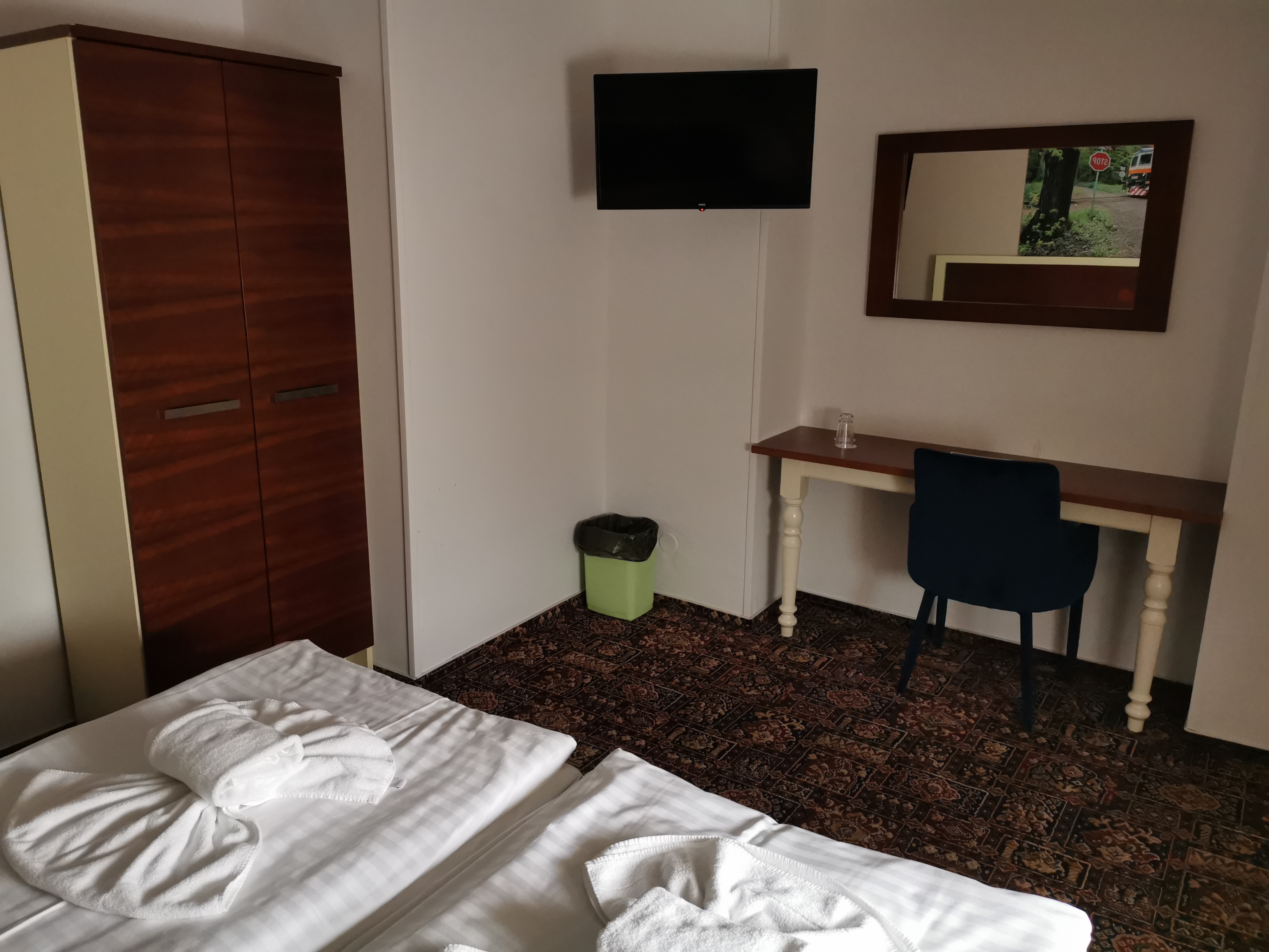 Double or Twin Standard