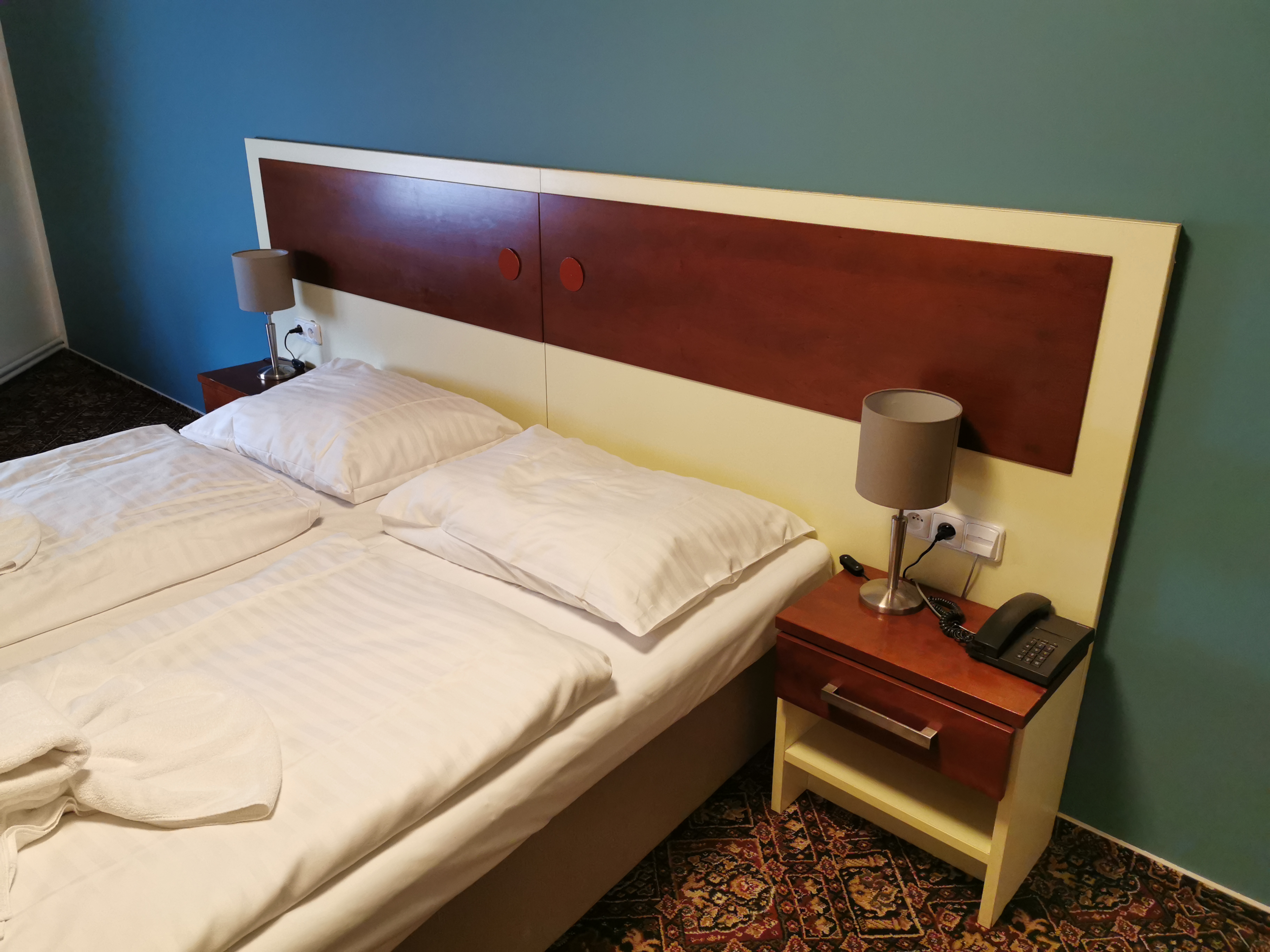 Double or Twin Standard