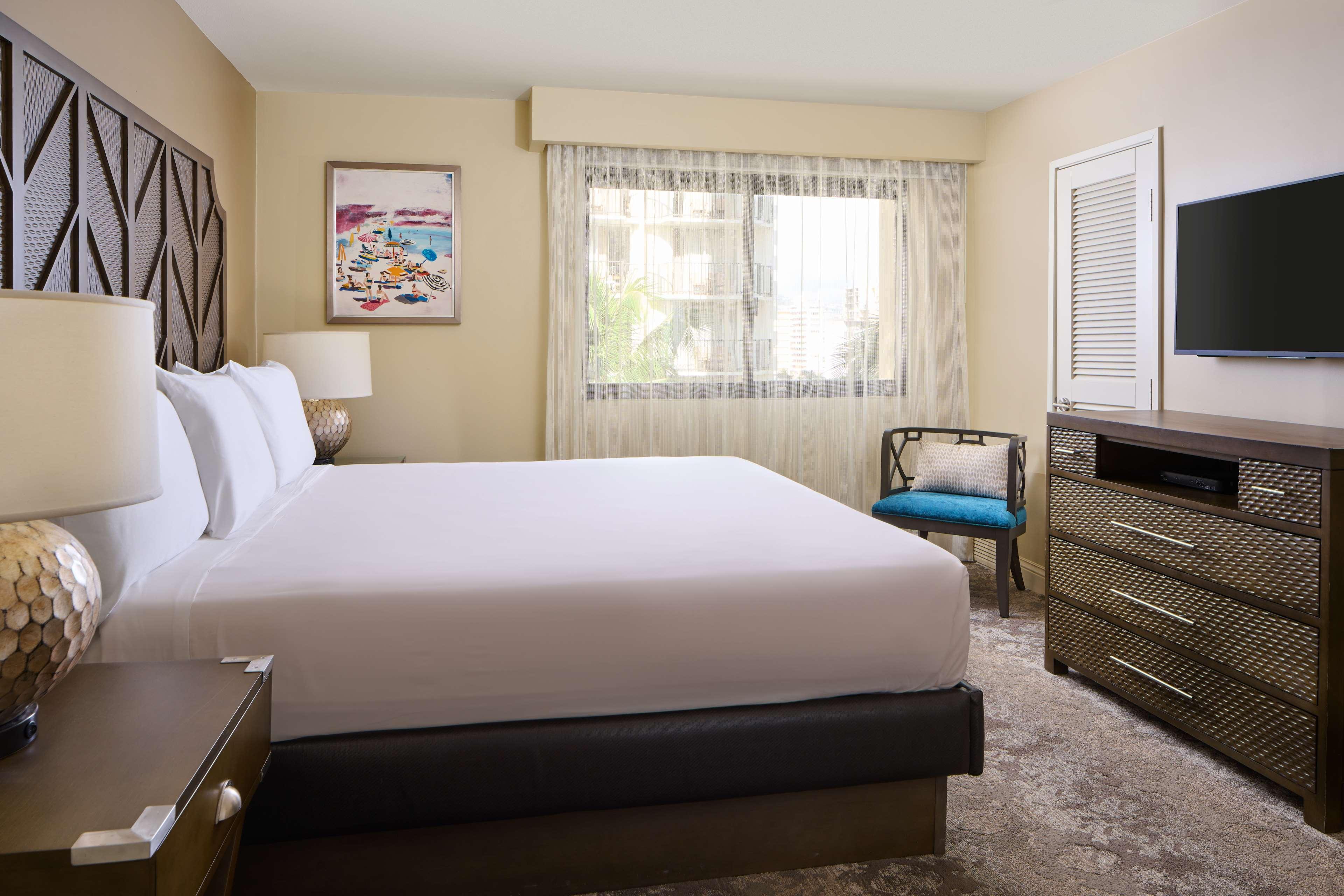 Suite Partial Ocean View Two Bedrooms