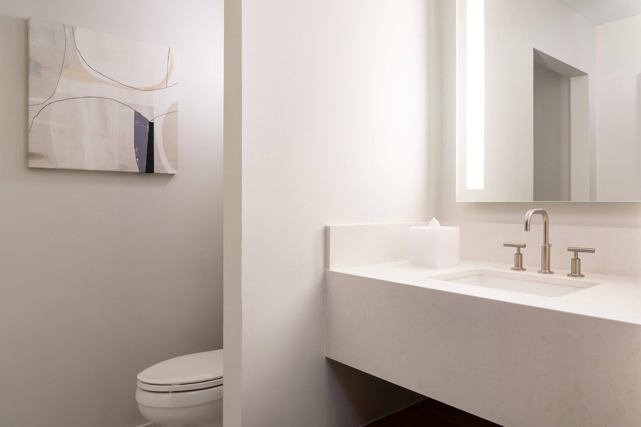 Suite Ocean Front King Bed