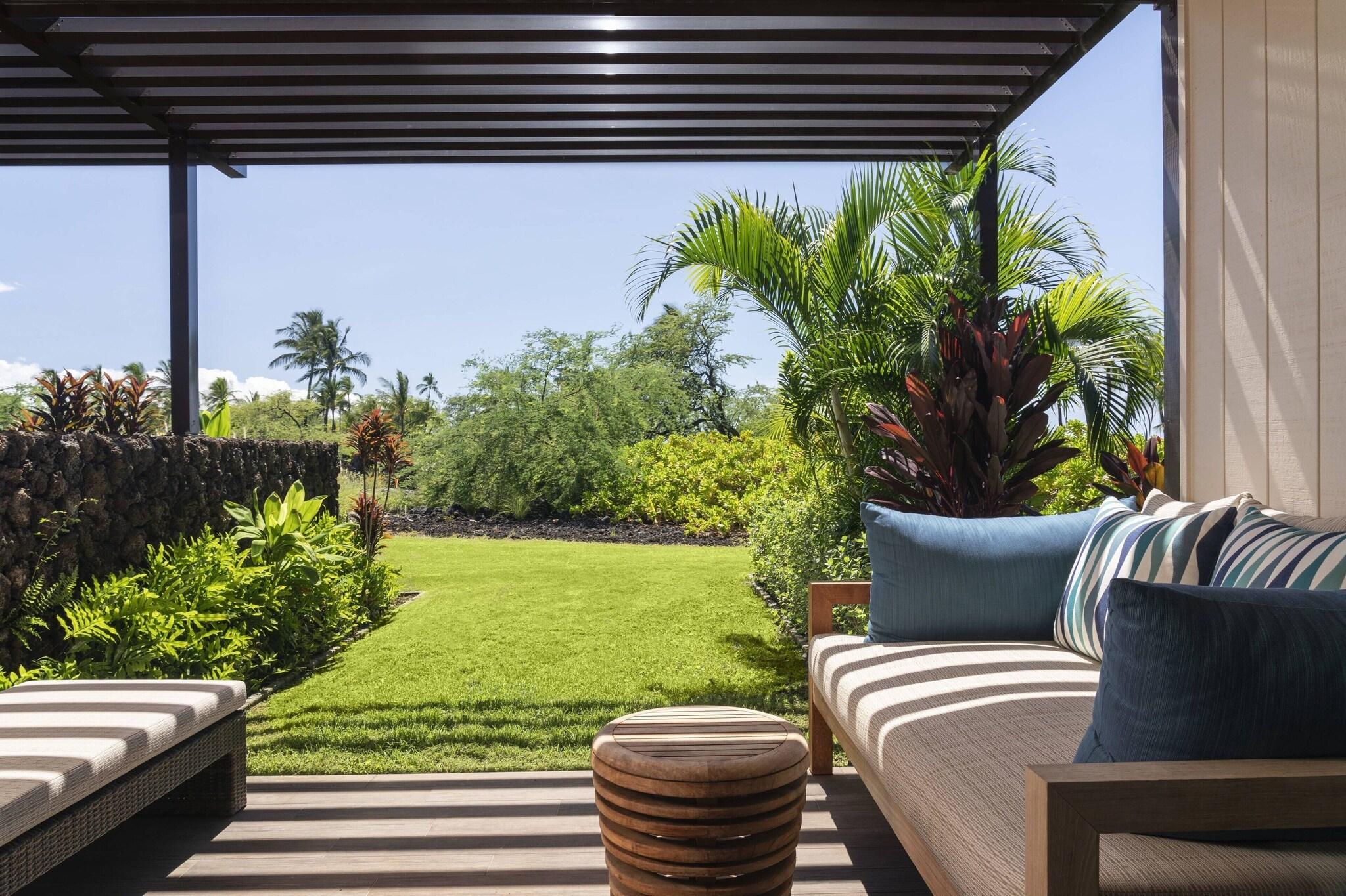 Suite Ocean Front King Bed