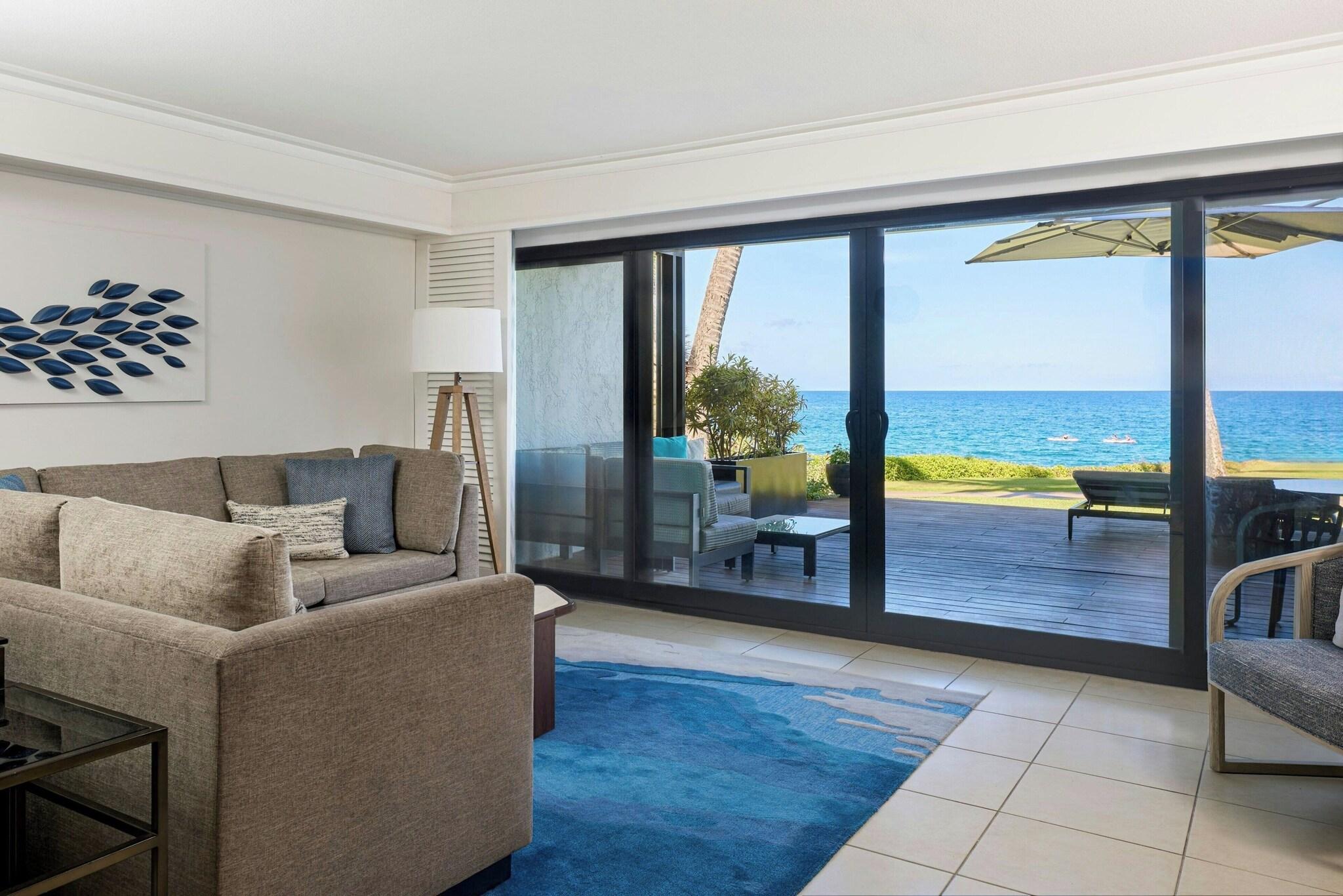 Junior Suite Ocean Front King Bed