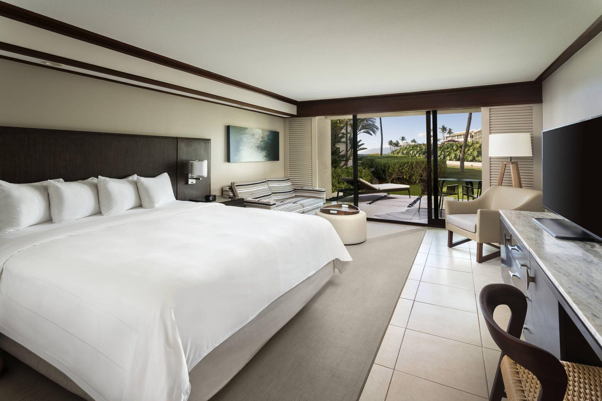 Double Garden View King Bed