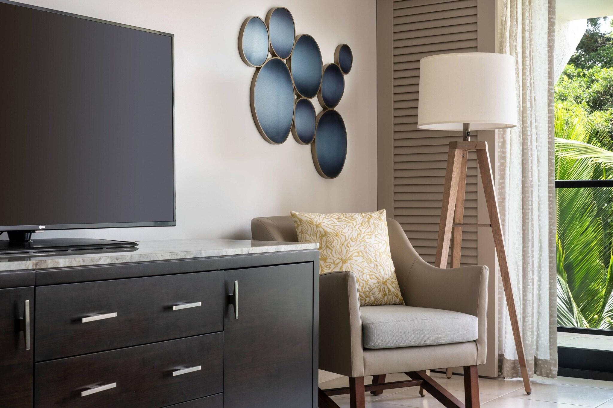 Double Garden View King Bed