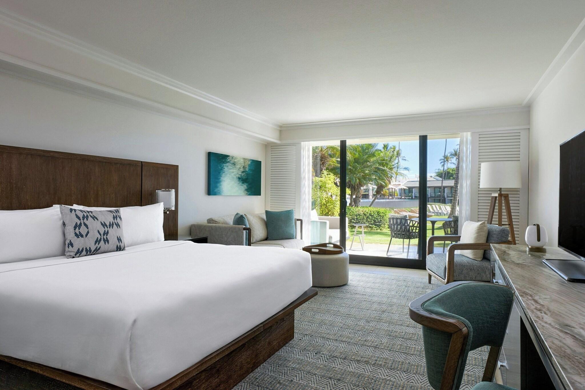 Double Partial Ocean View King Bed