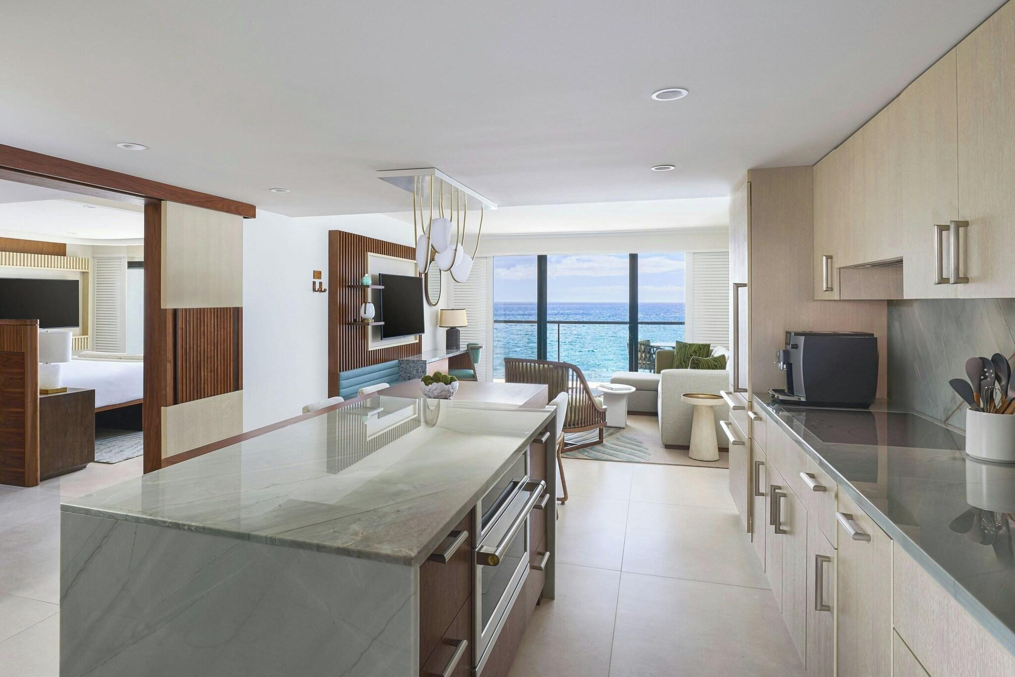 Villa Ocean Front King Bed