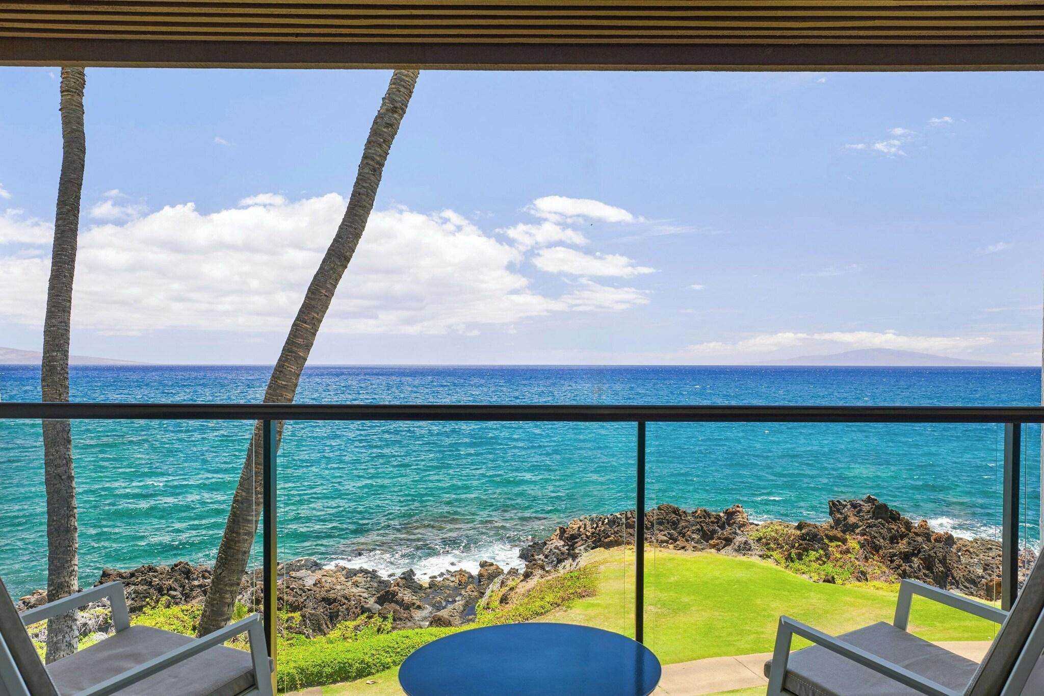 Villa Ocean Front King Bed