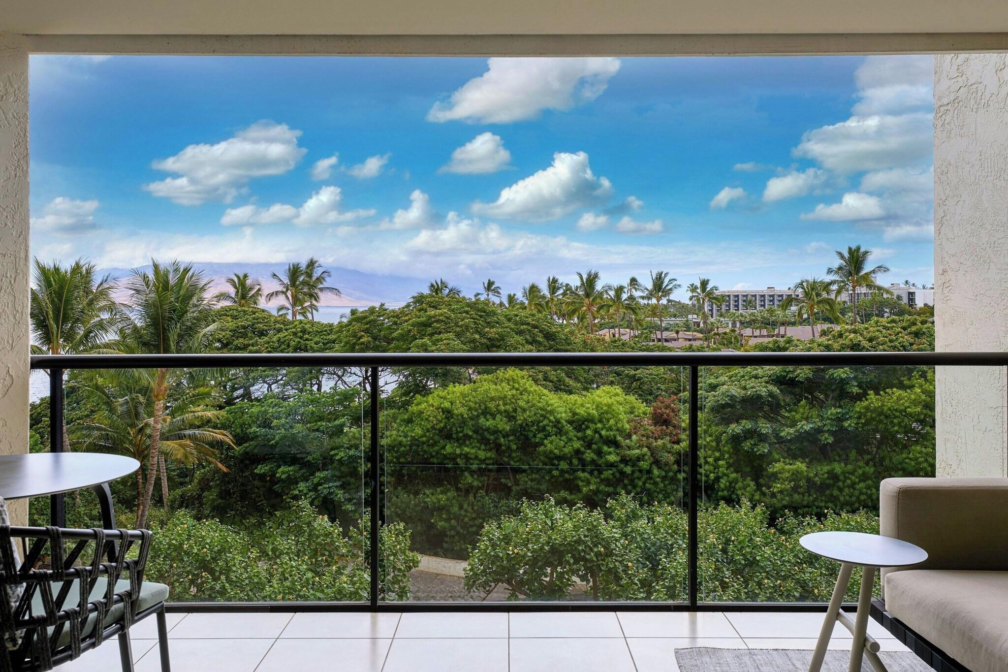 Junior Suite Garden View King Bed